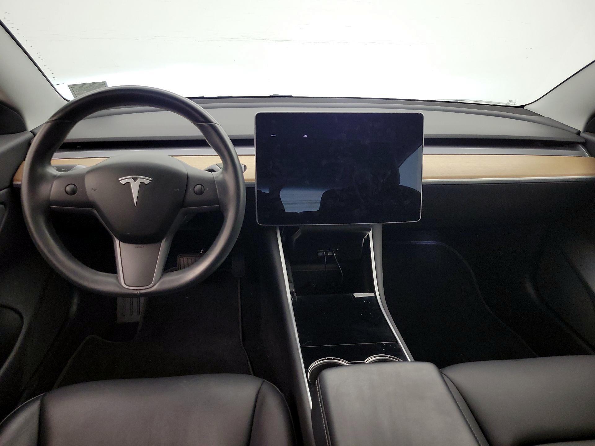 Thumbnail: 2019 Tesla Model 3 - 9