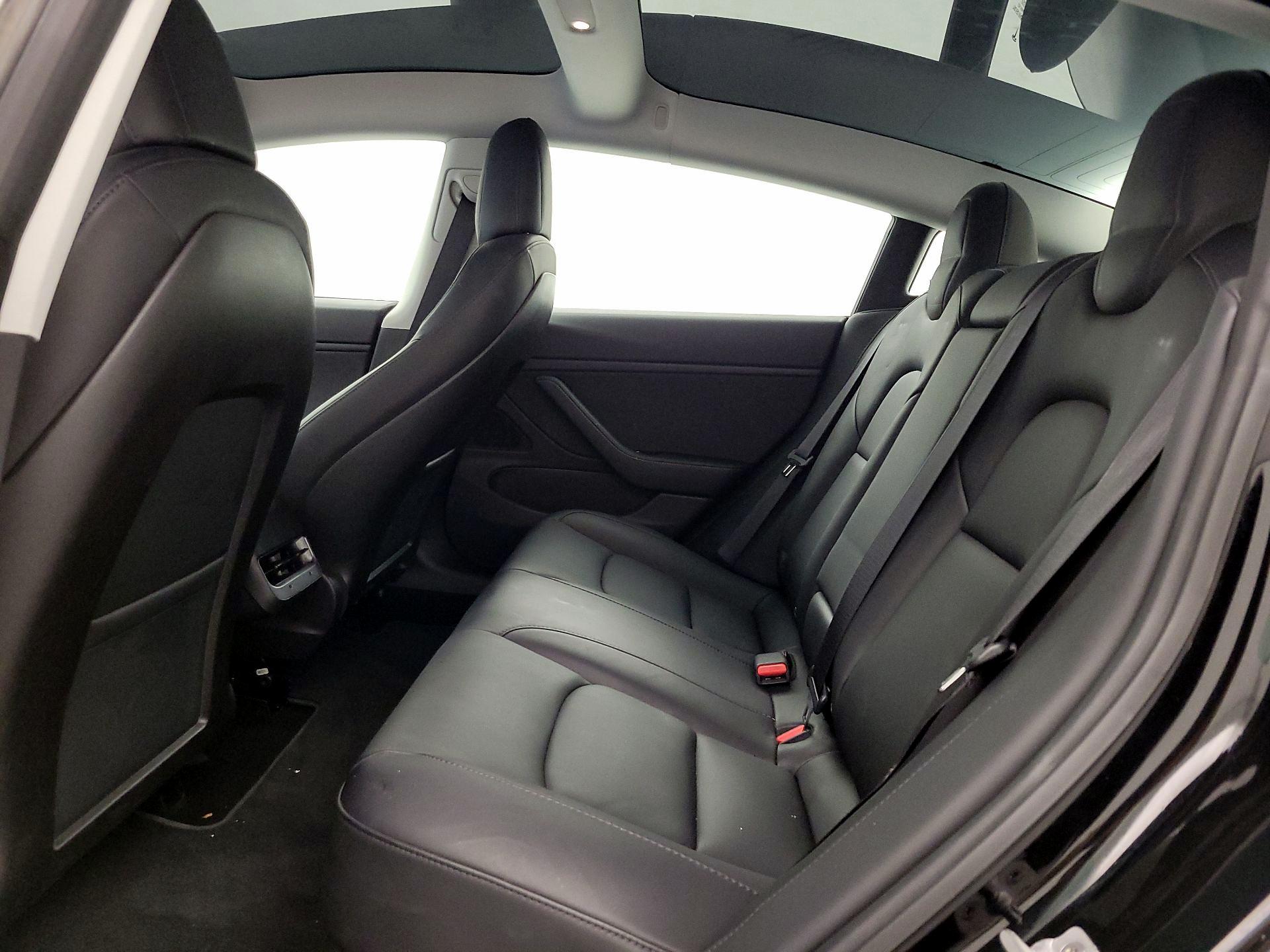 Thumbnail: 2019 Tesla Model 3 - 19