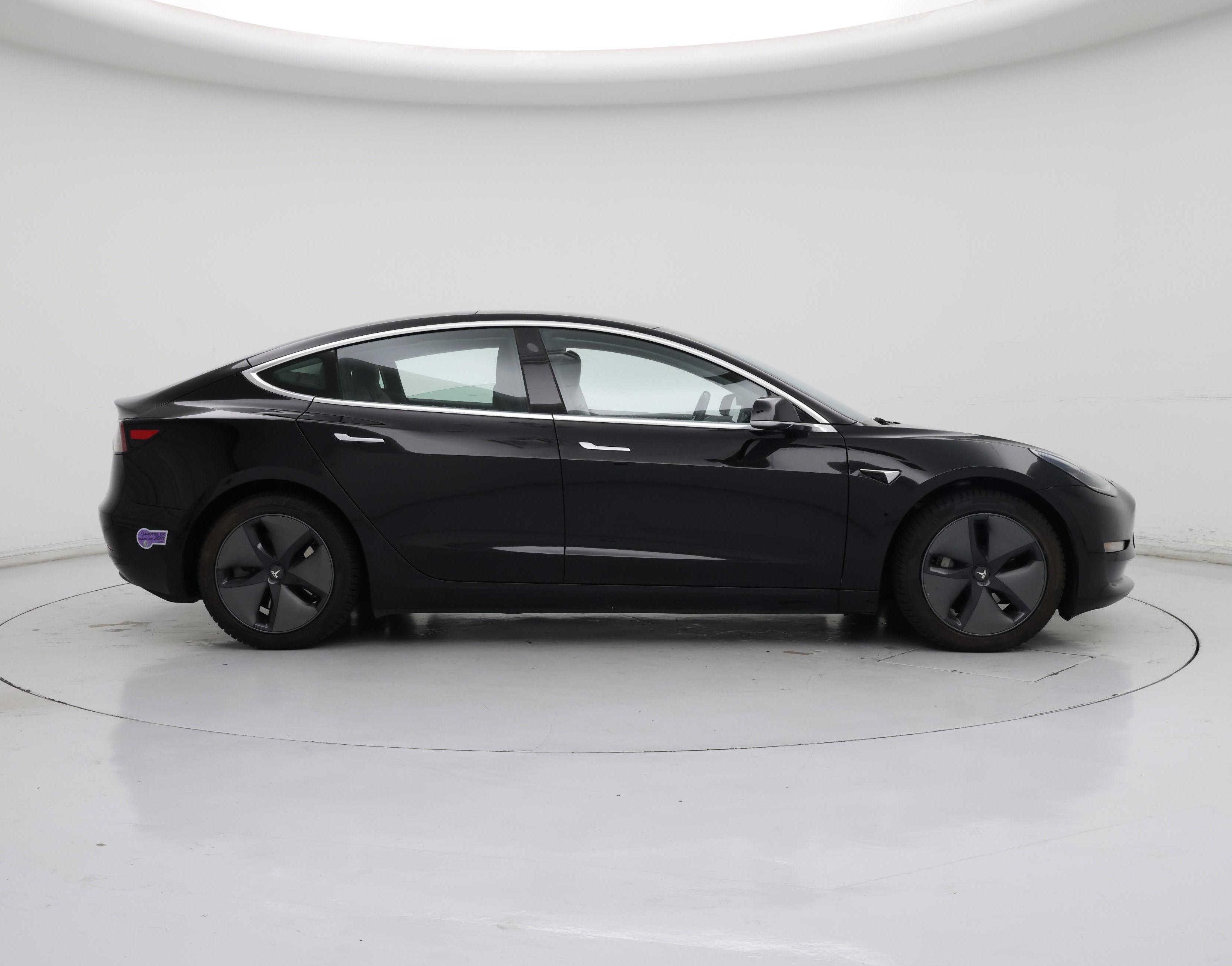 Thumbnail: 2019 Tesla Model 3 - 7
