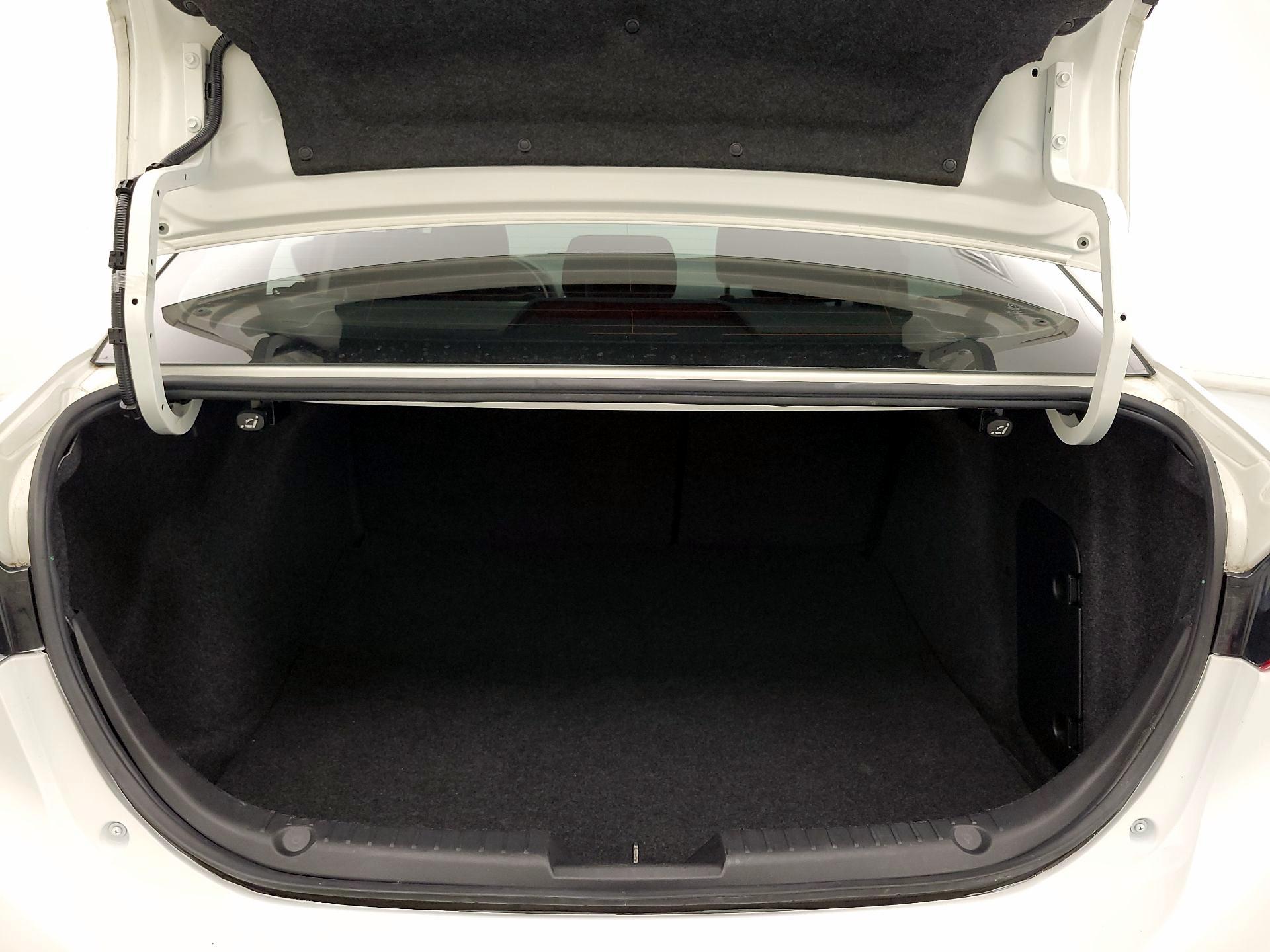 Thumbnail: 2014 Mazda Mazda3 - 19