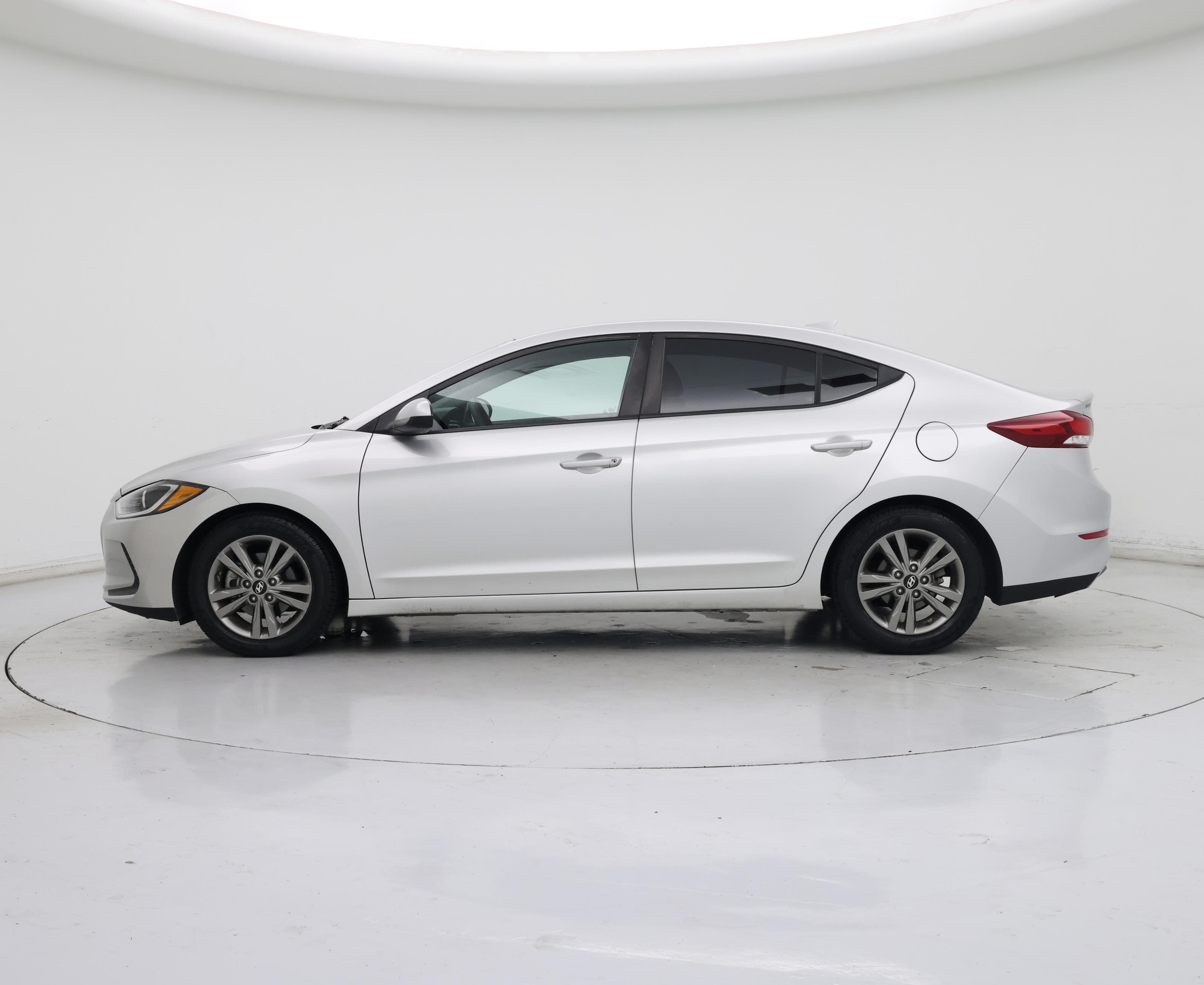 Thumbnail: 2018 Hyundai Elantra - 3