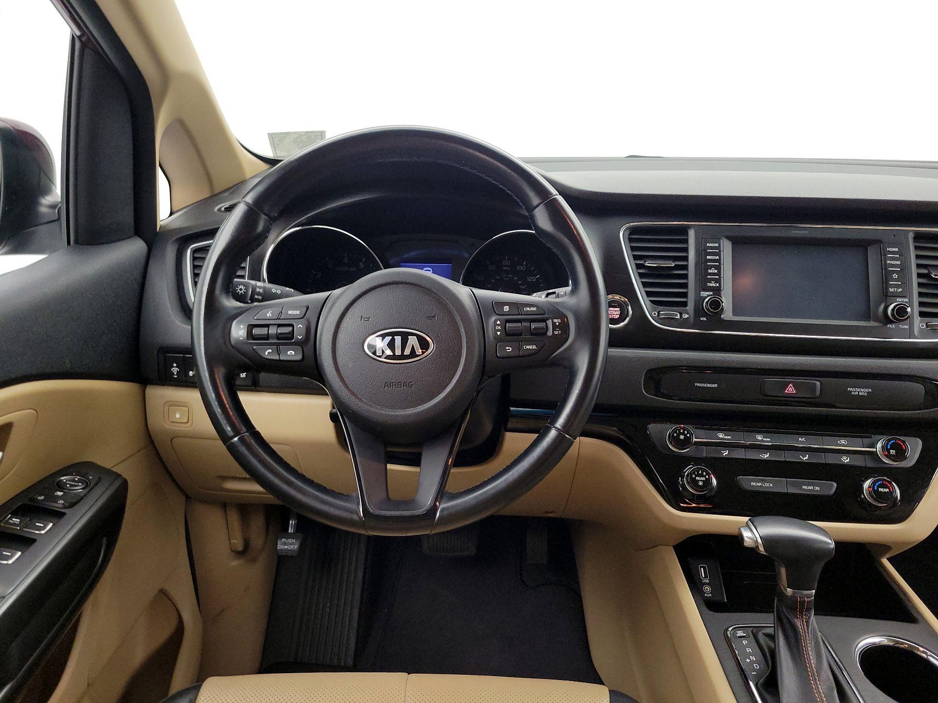 Thumbnail: 2019 Kia Sedona - 10