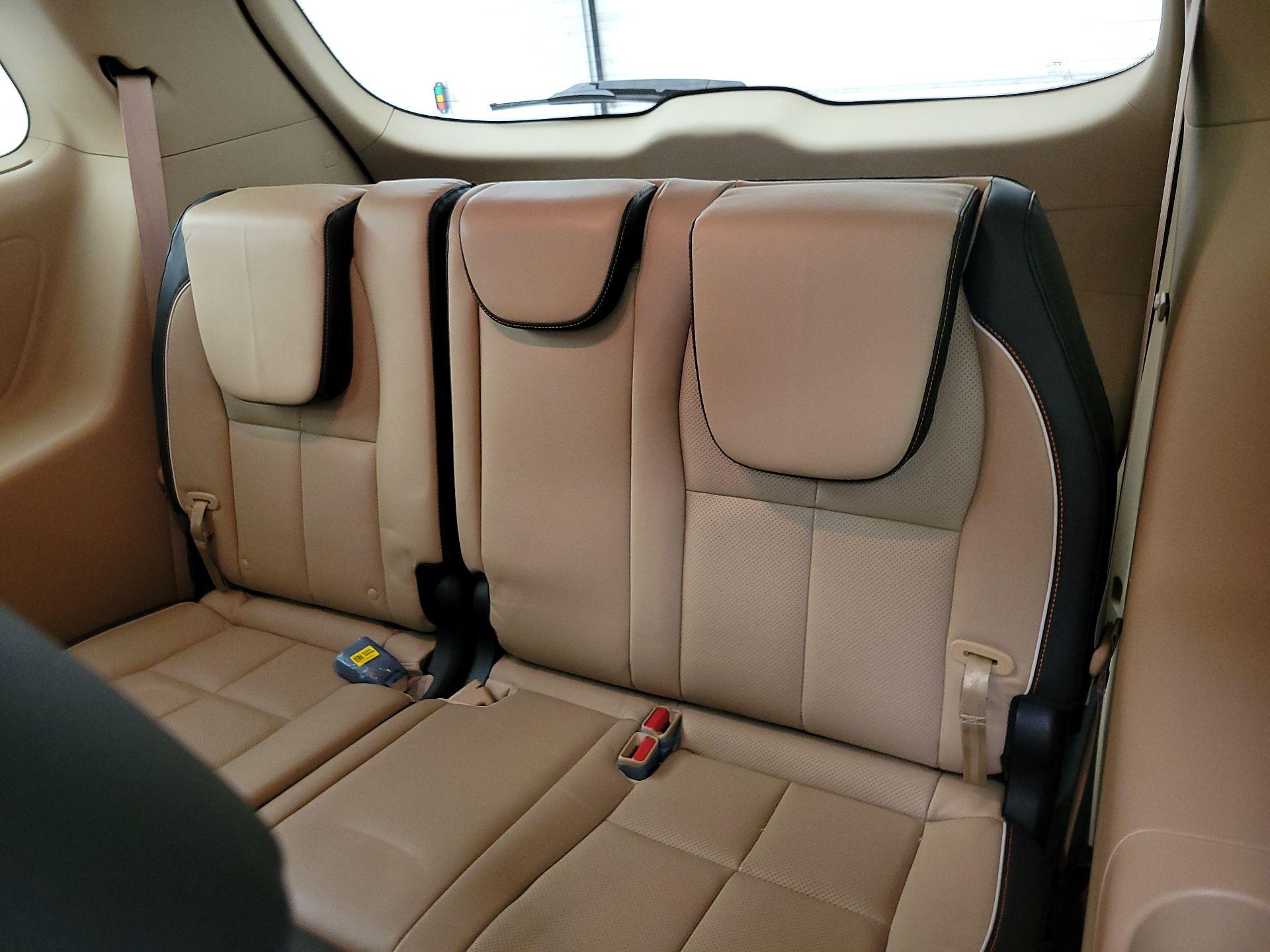 Thumbnail: 2019 Kia Sedona - 20
