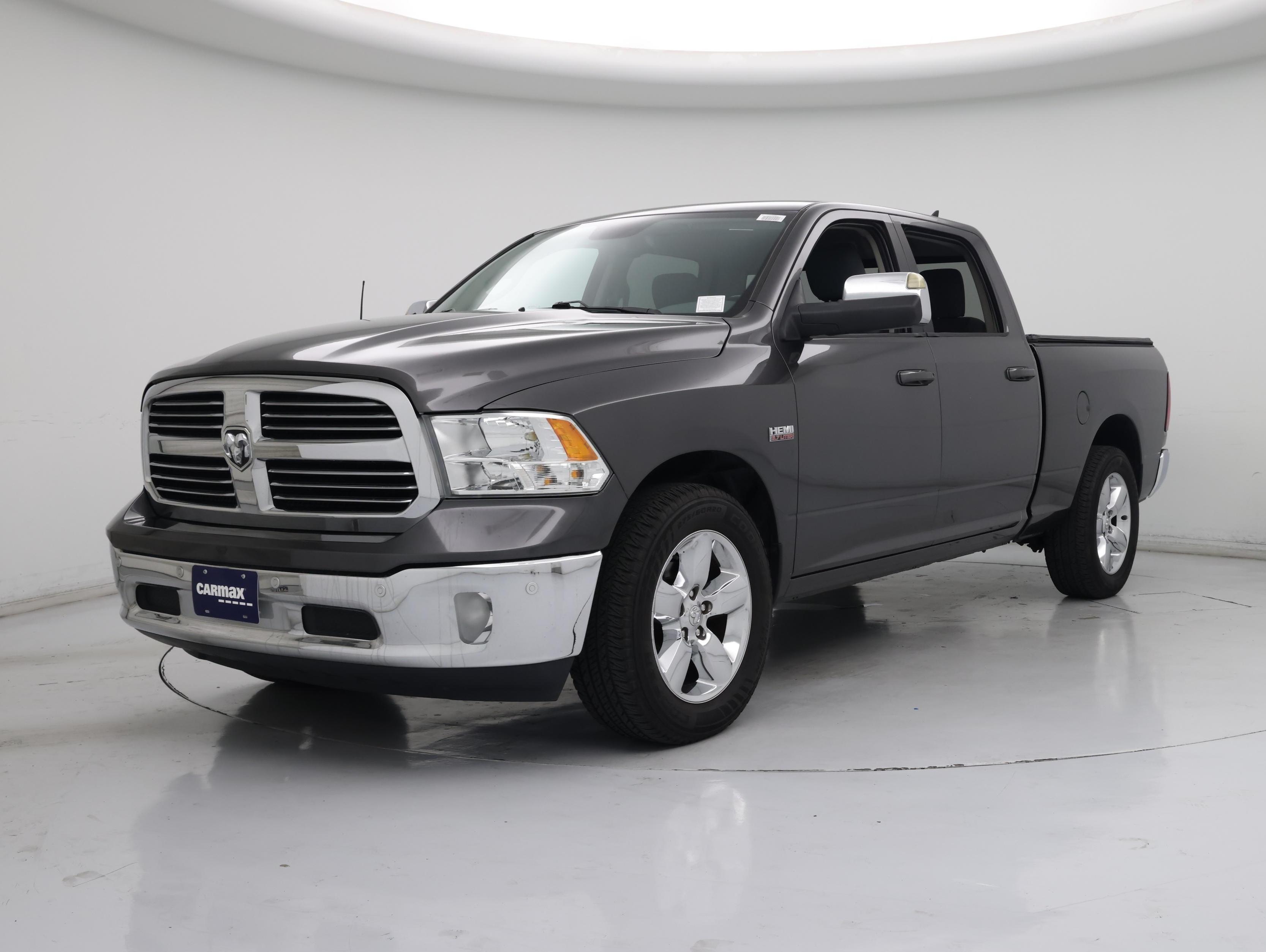 Thumbnail: 2019 RAM 1500 Classic - 4