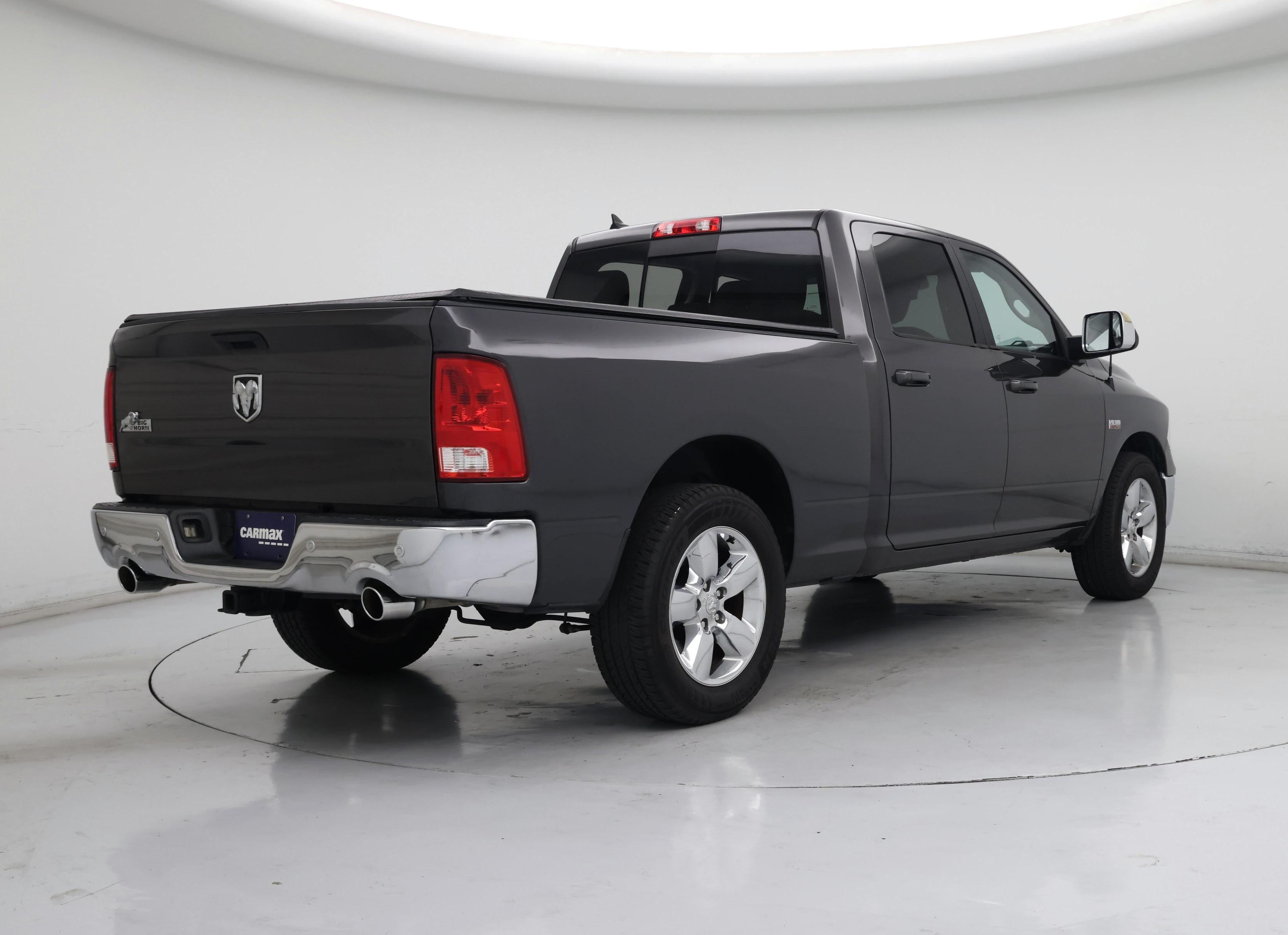 Thumbnail: 2019 RAM 1500 Classic - 8