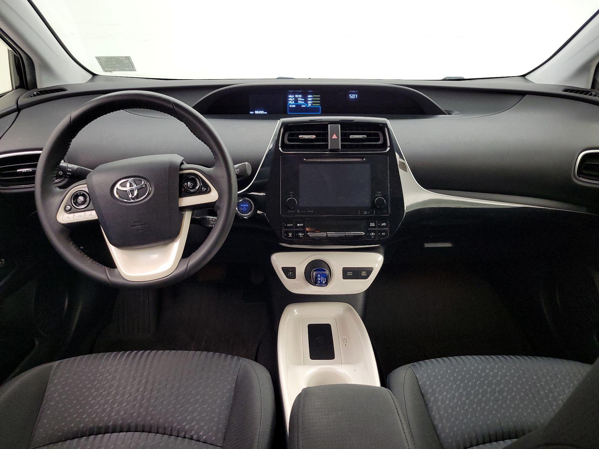 Thumbnail: 2016 Toyota Prius - 9