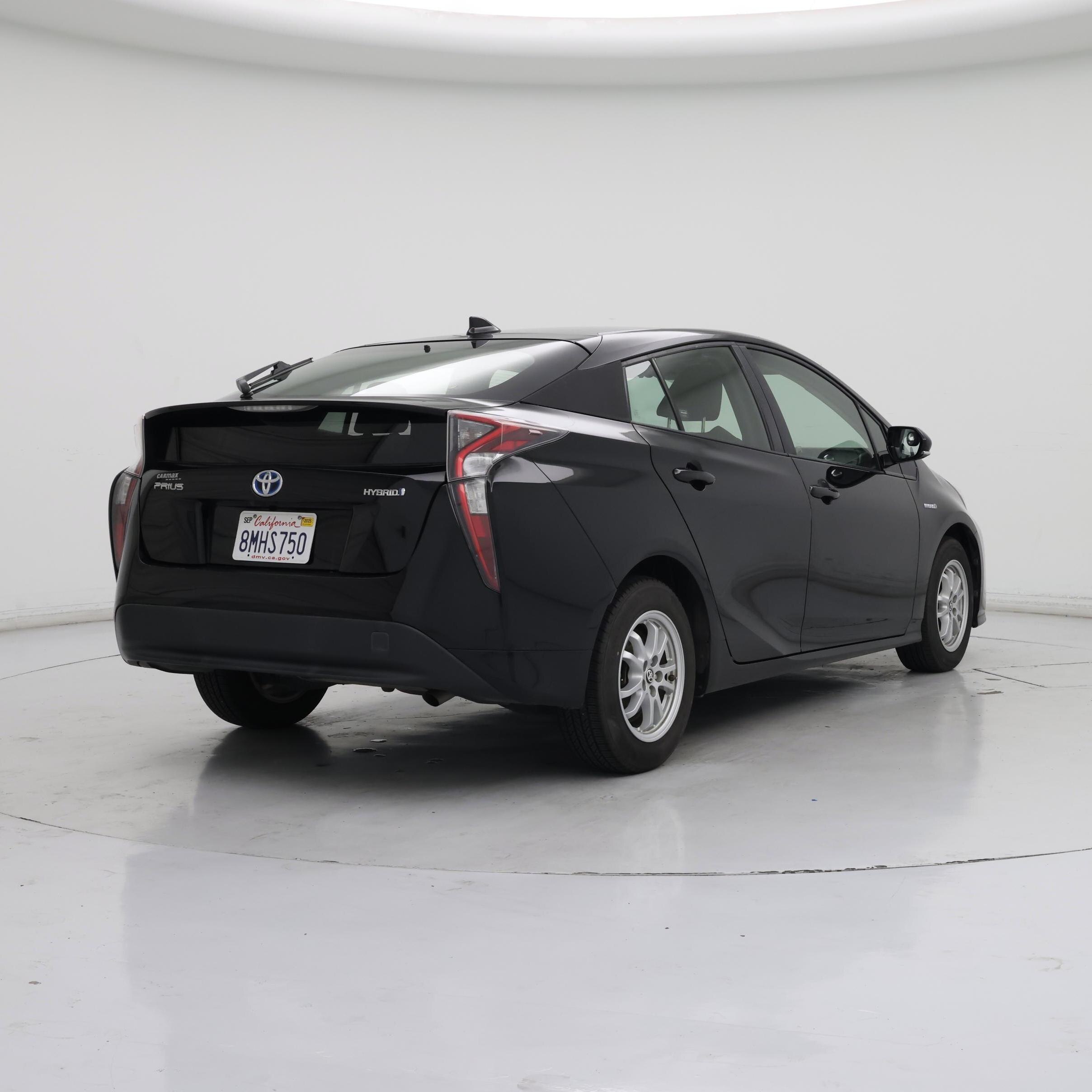 Thumbnail: 2016 Toyota Prius - 8