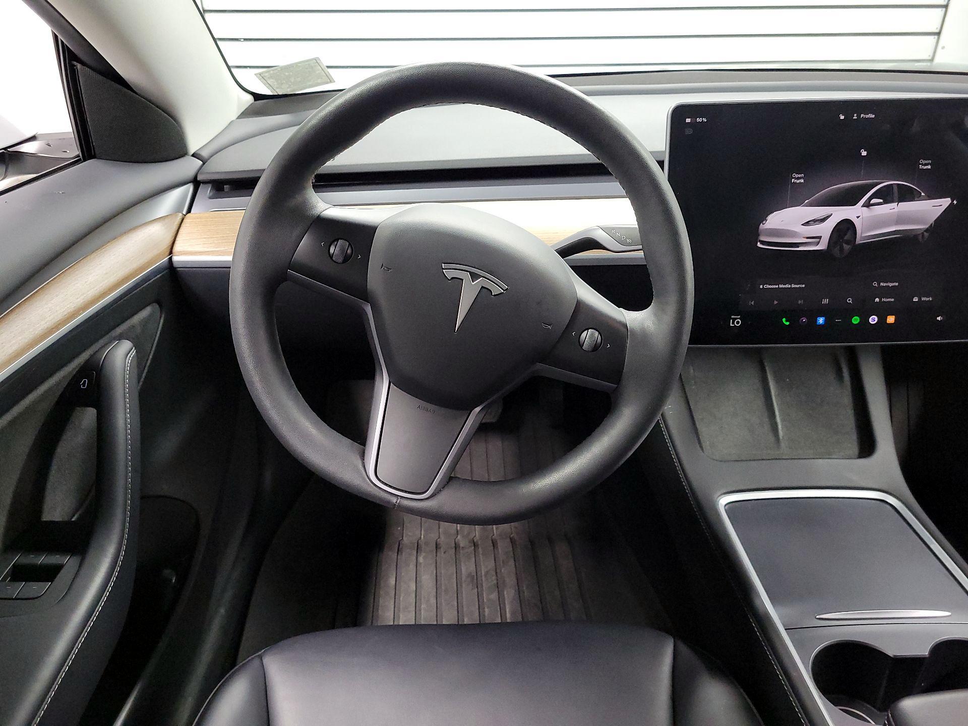 Thumbnail: 2023 Tesla Model 3 - 10