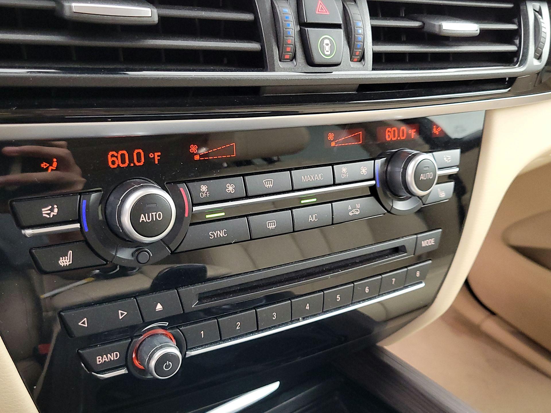 Thumbnail: 2015 BMW X5 - 17