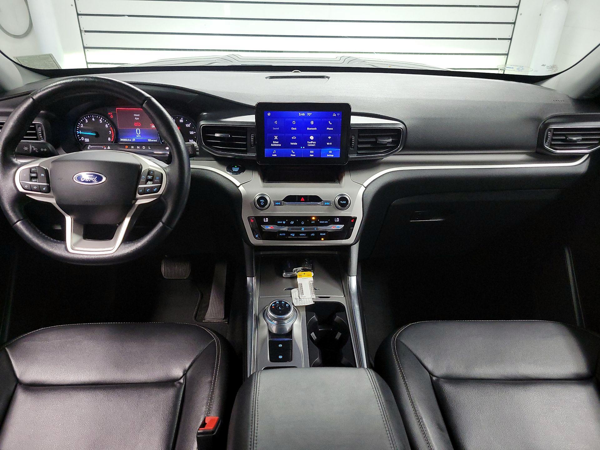 Thumbnail: 2021 Ford Explorer - 9