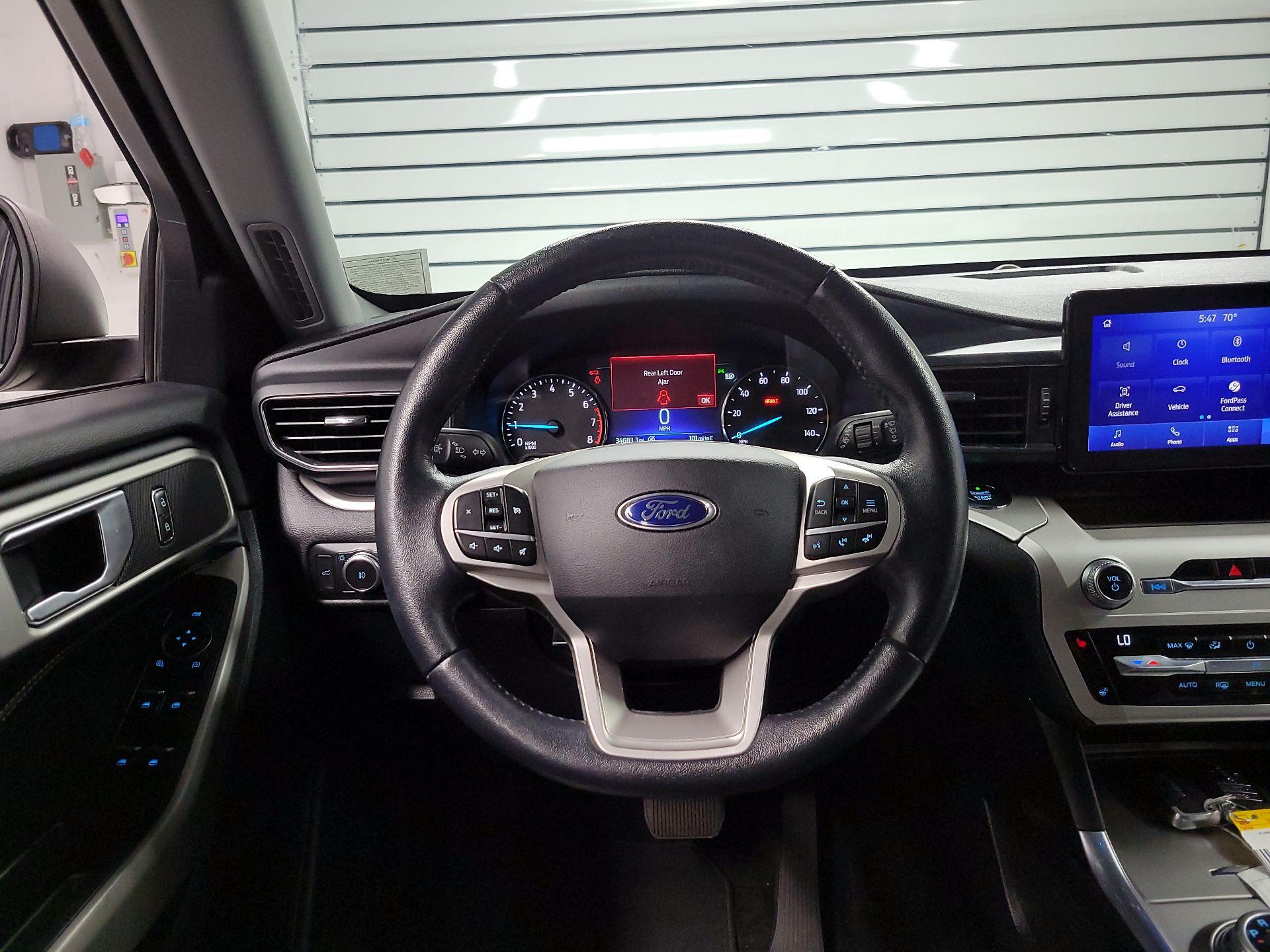 Thumbnail: 2021 Ford Explorer - 10