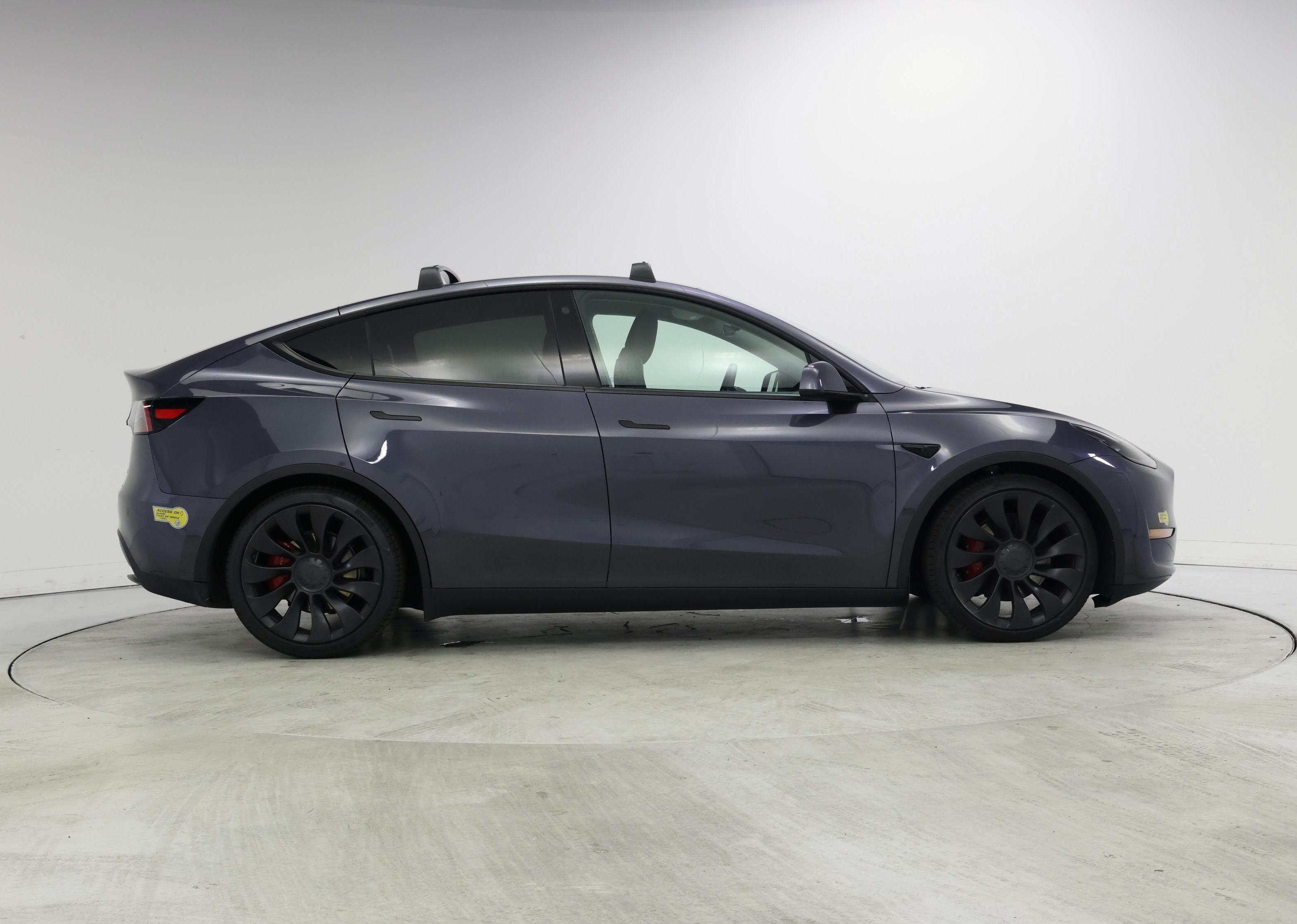 Thumbnail: 2022 Tesla Model Y - 7