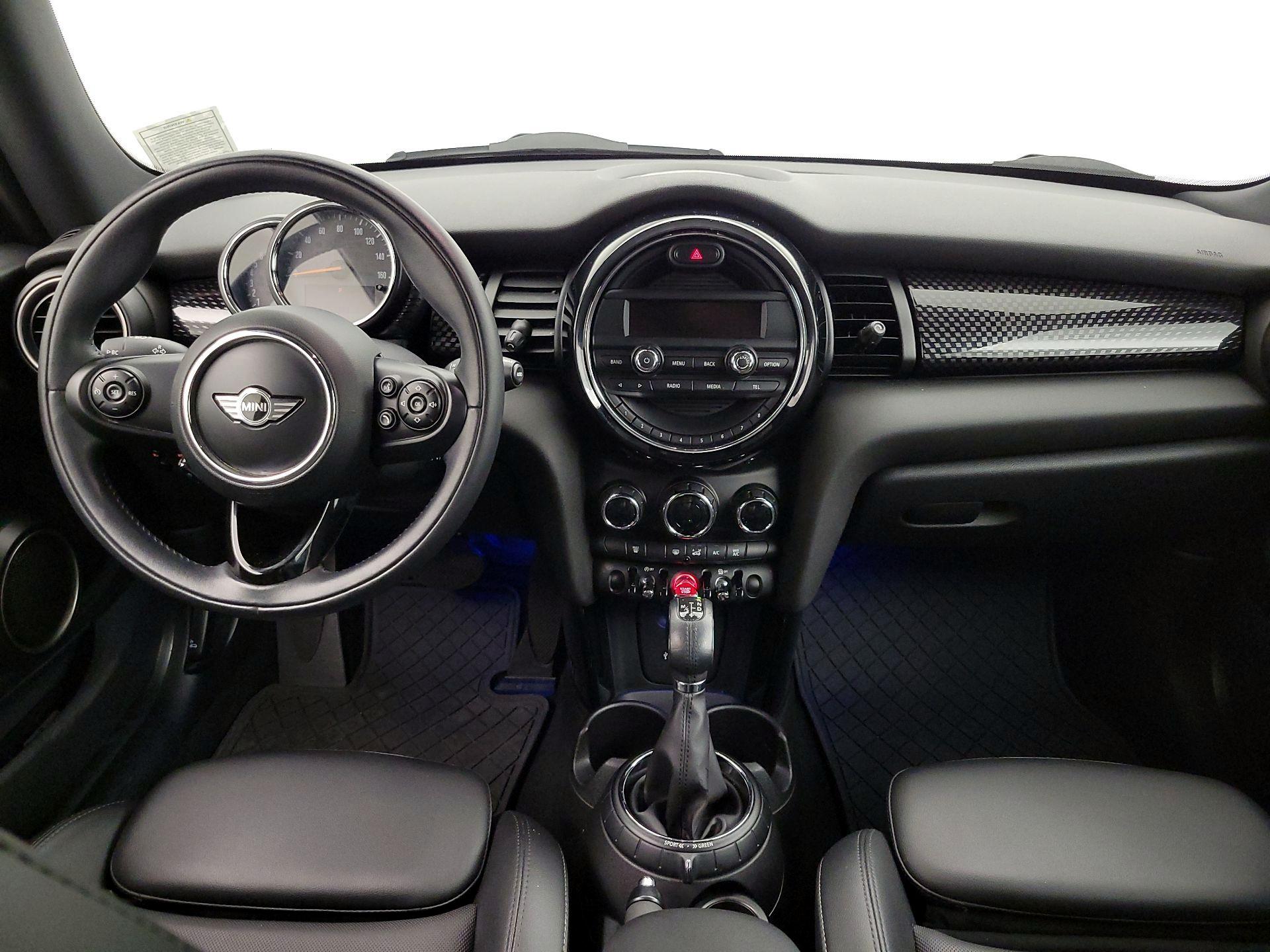 Thumbnail: 2015 MINI Cooper Hardtop - 9