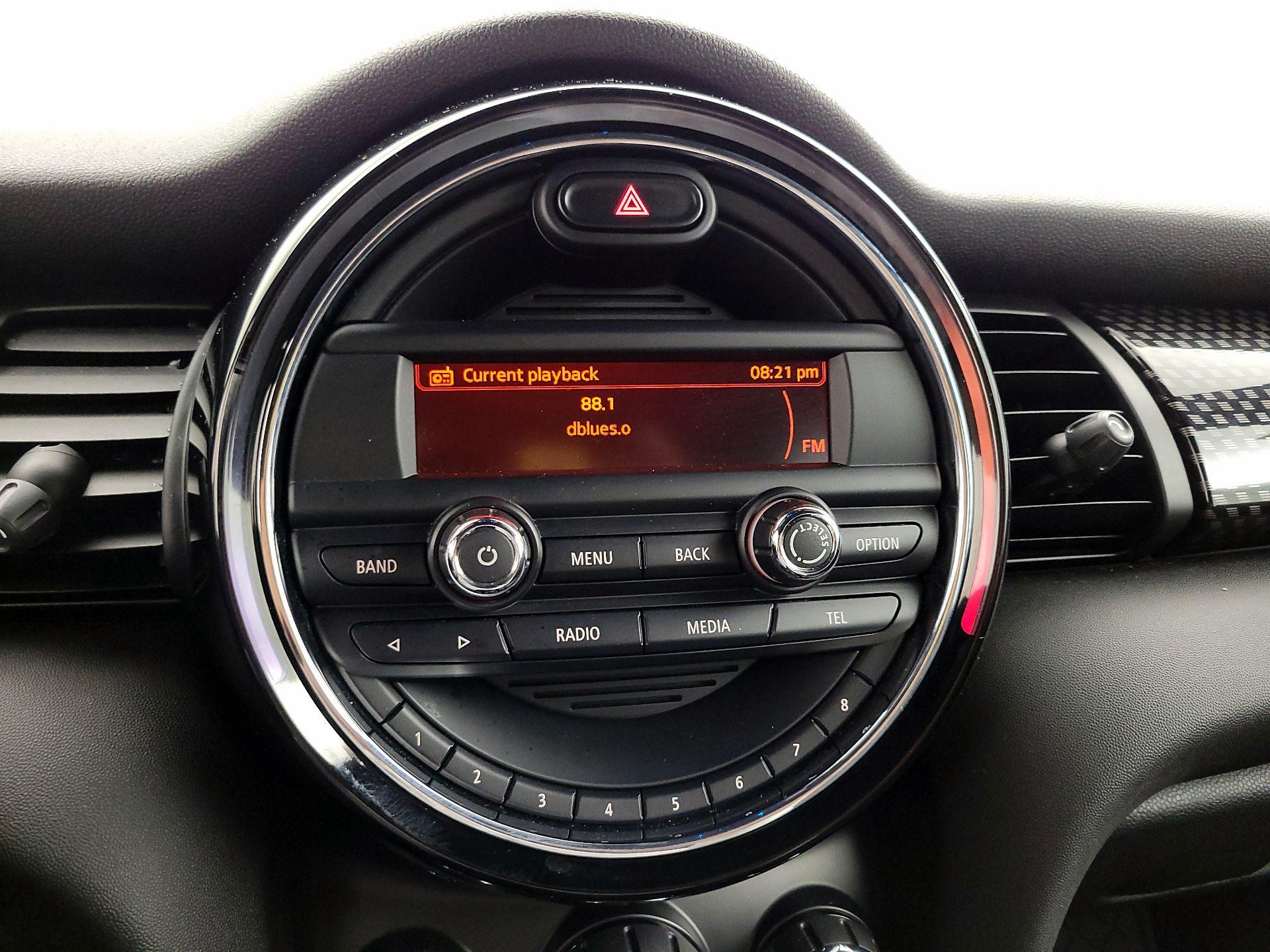 Thumbnail: 2015 MINI Cooper Hardtop - 14