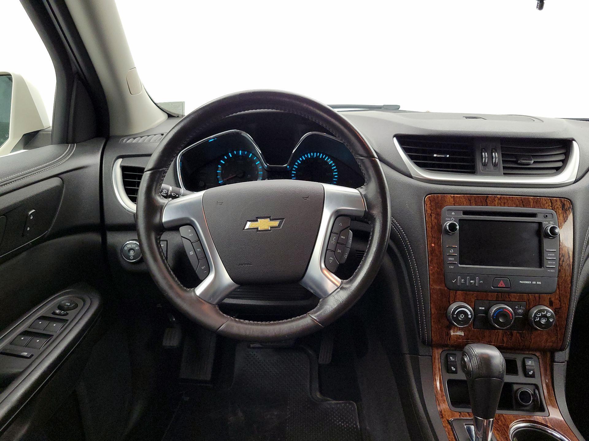 Thumbnail: 2014 Chevrolet Traverse - 10