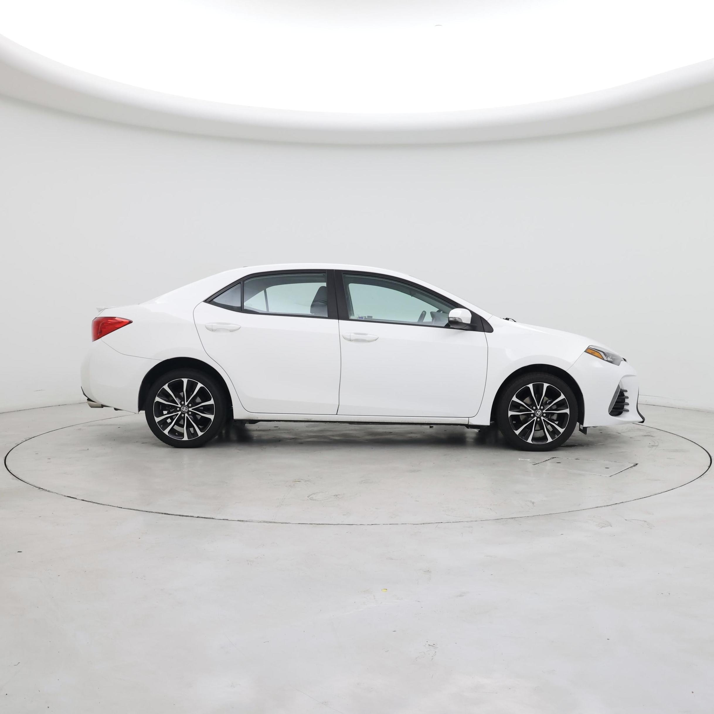 Thumbnail: 2018 Toyota Corolla - 7