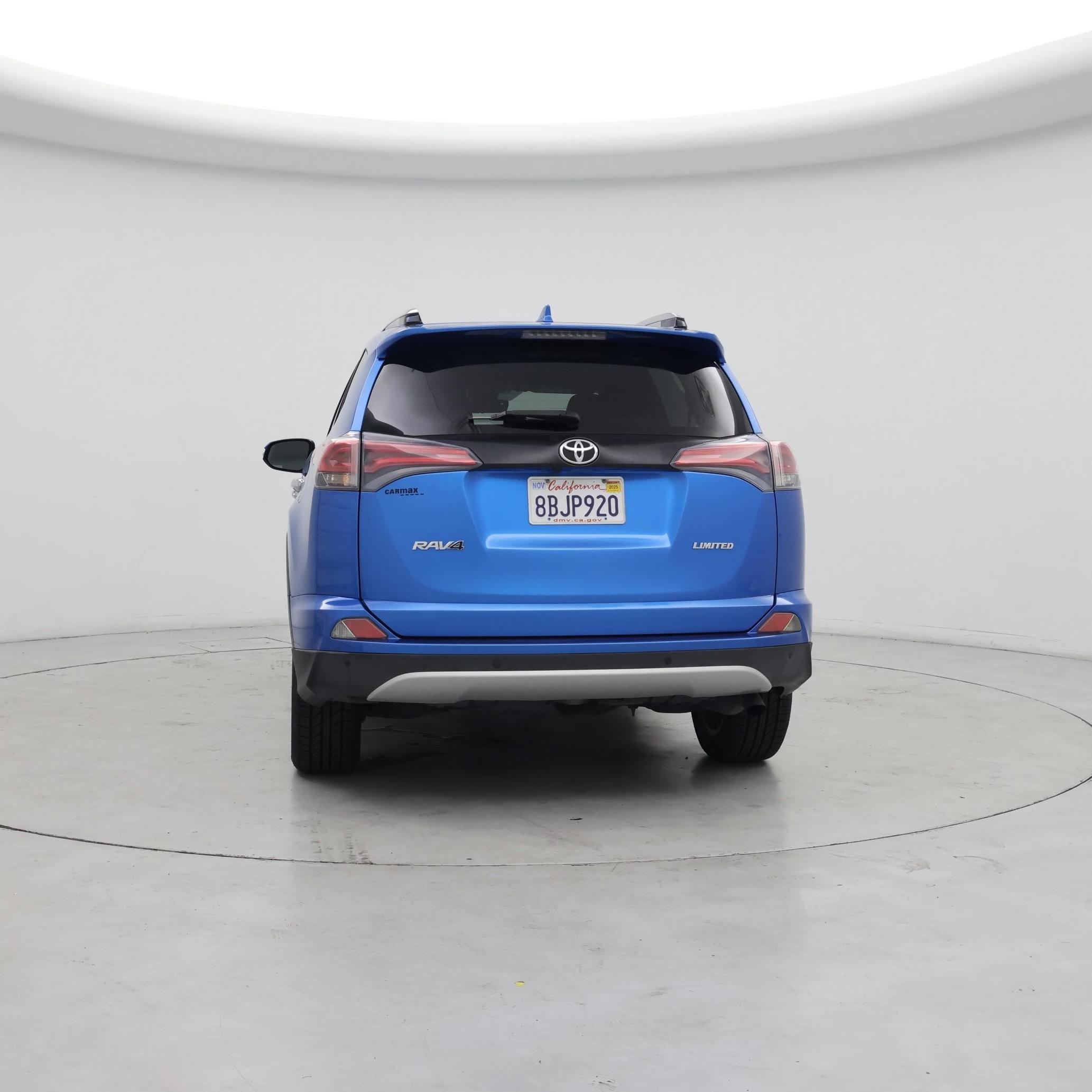 Thumbnail: 2017 Toyota RAV4 - 6