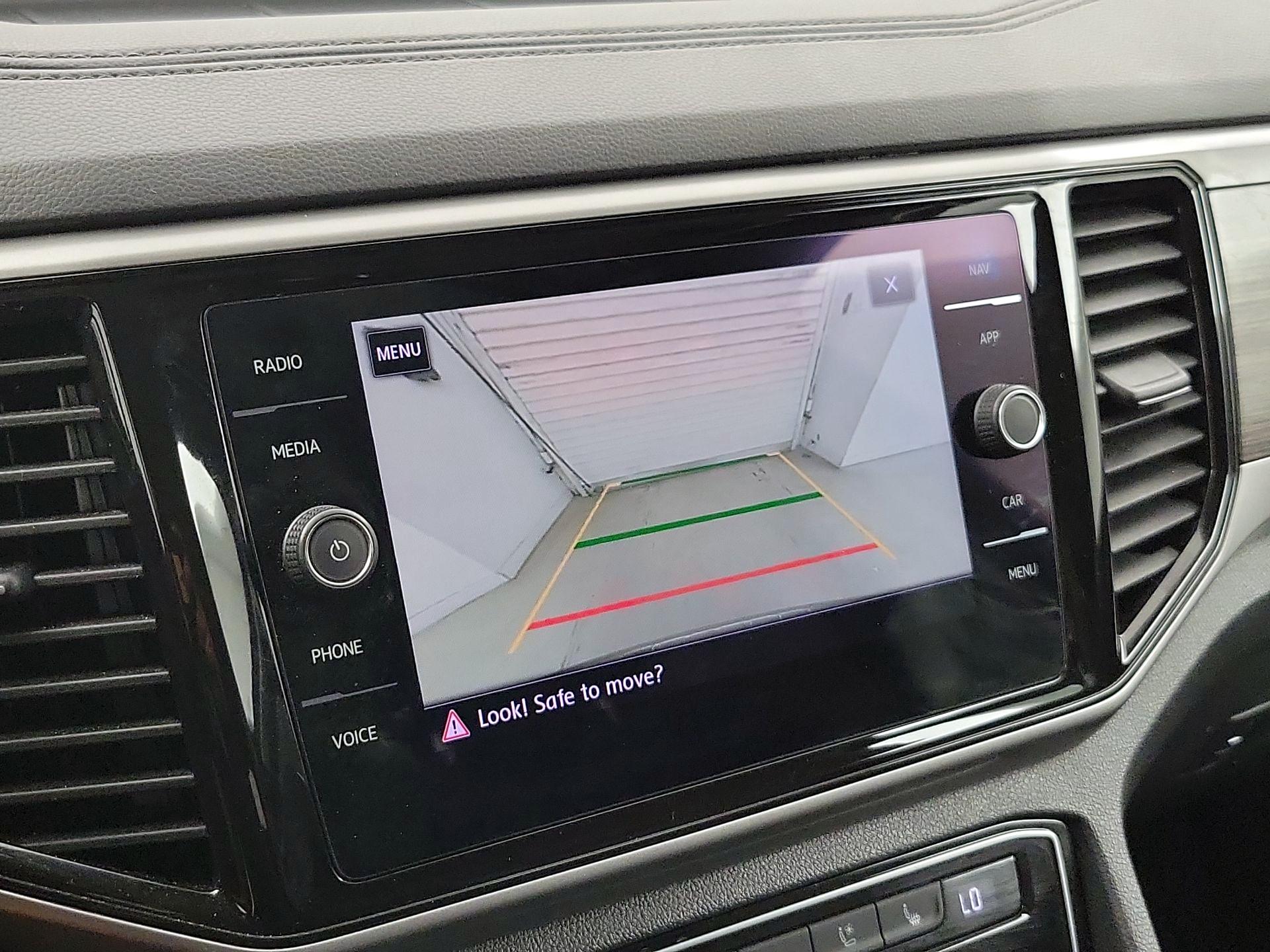 Thumbnail: 2021 Volkswagen Atlas - 15