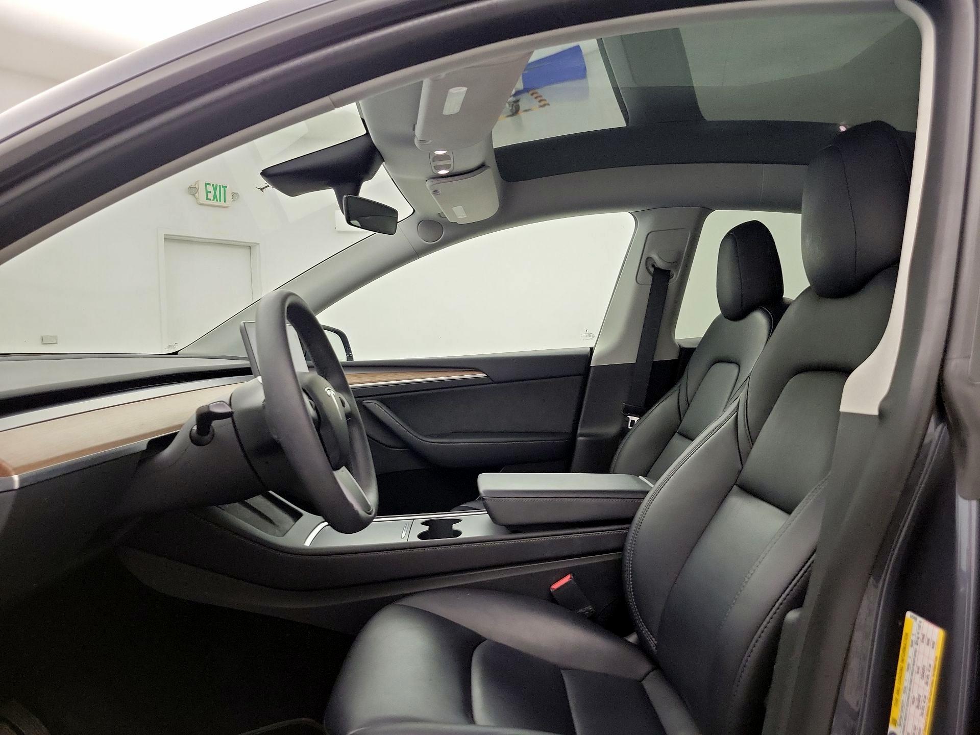 Thumbnail: 2023 Tesla Model Y - 18