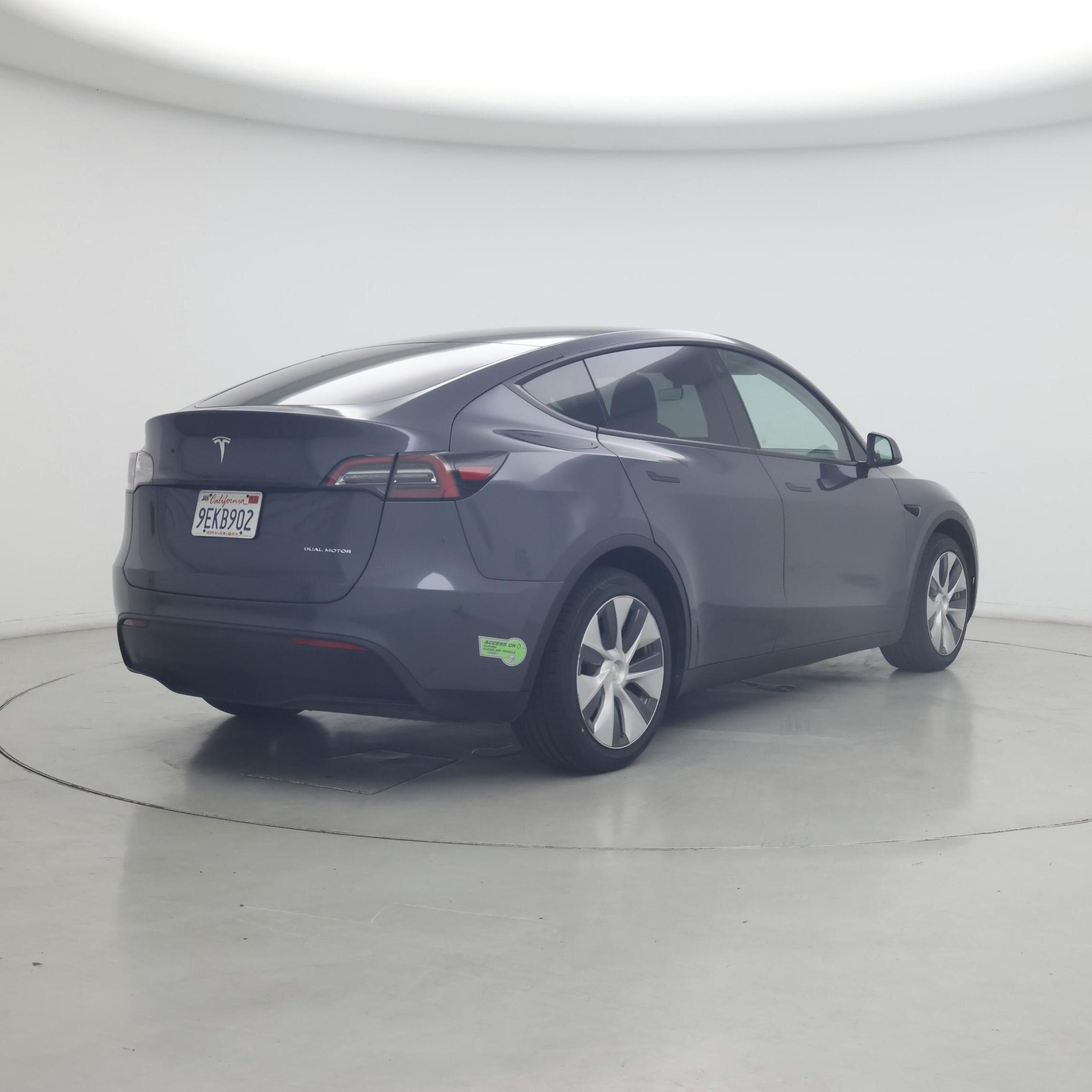 Thumbnail: 2023 Tesla Model Y - 8