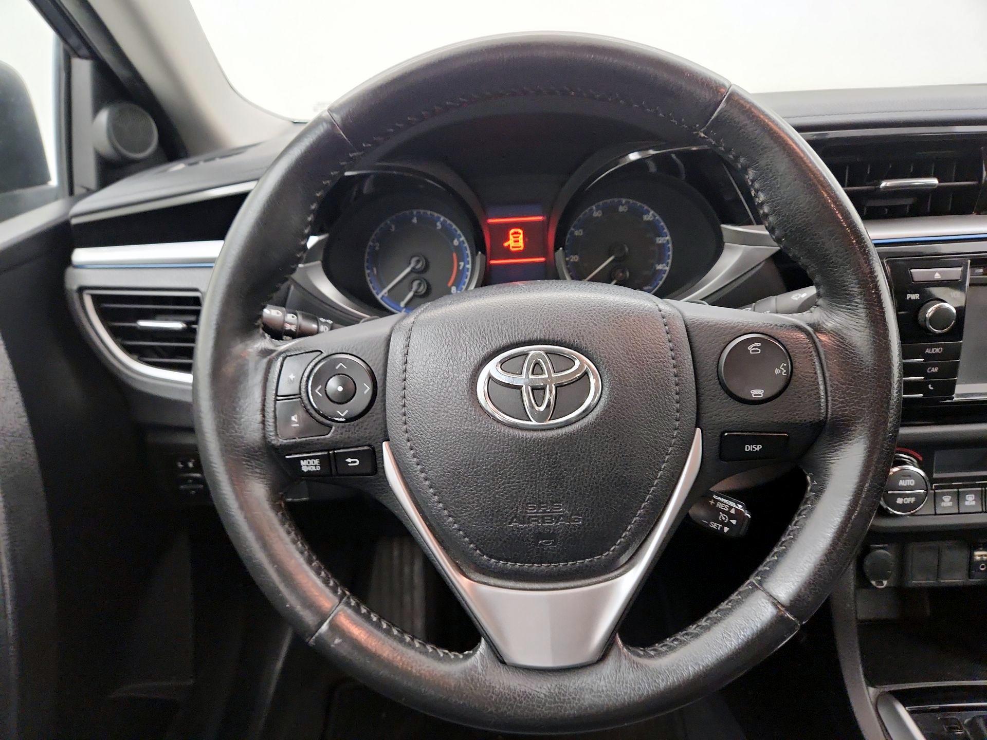 Thumbnail: 2015 Toyota Corolla - 10