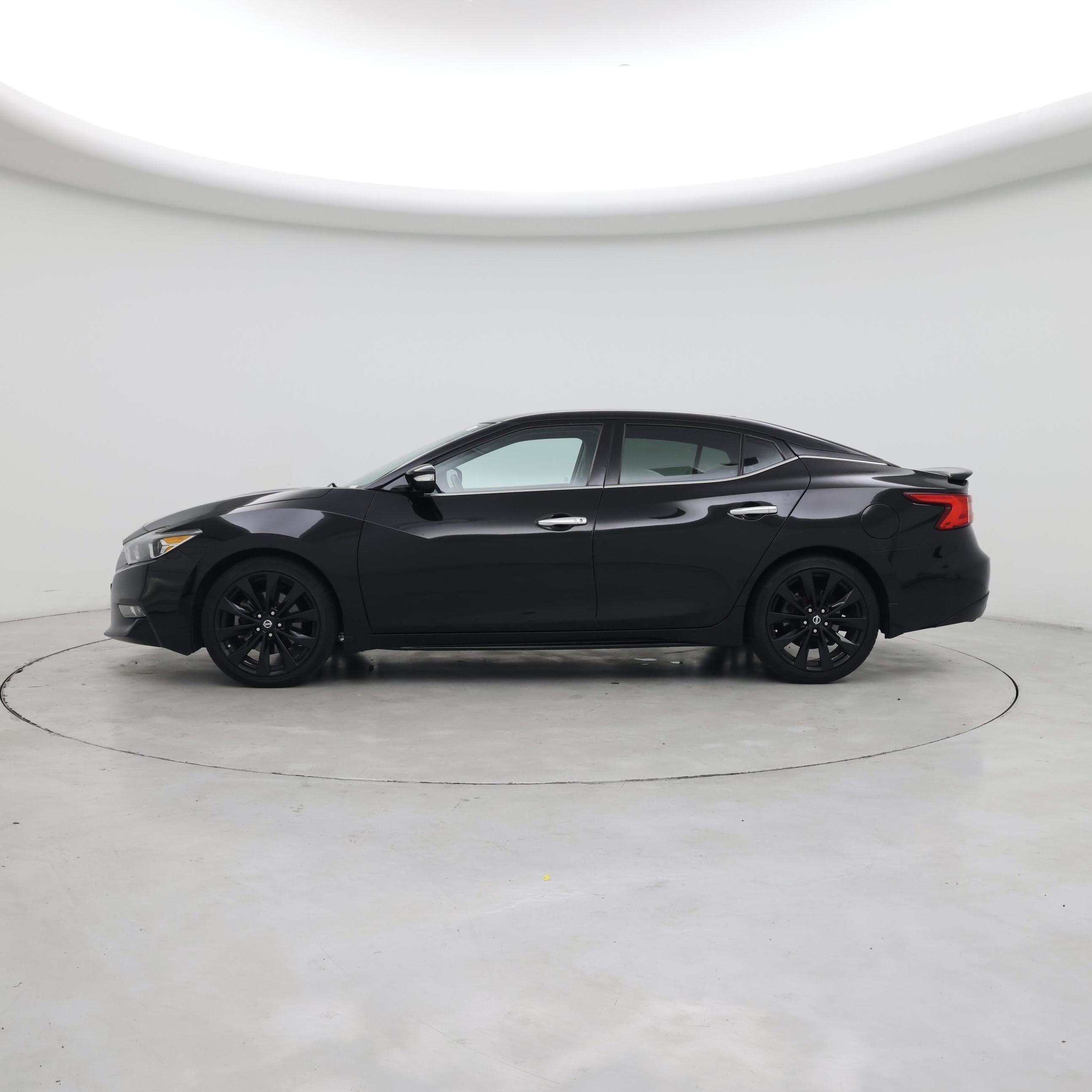 Thumbnail: 2017 Nissan Maxima - 3
