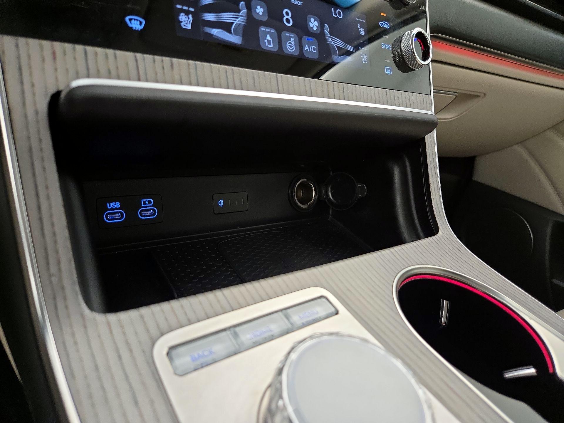 Thumbnail: 2025 Genesis GV80 - 19