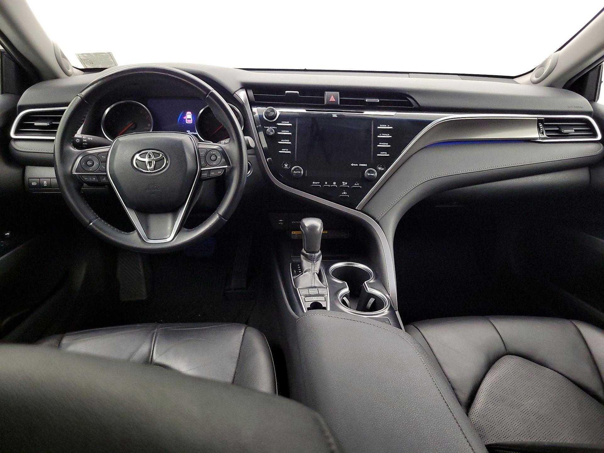 Thumbnail: 2018 Toyota Camry - 9