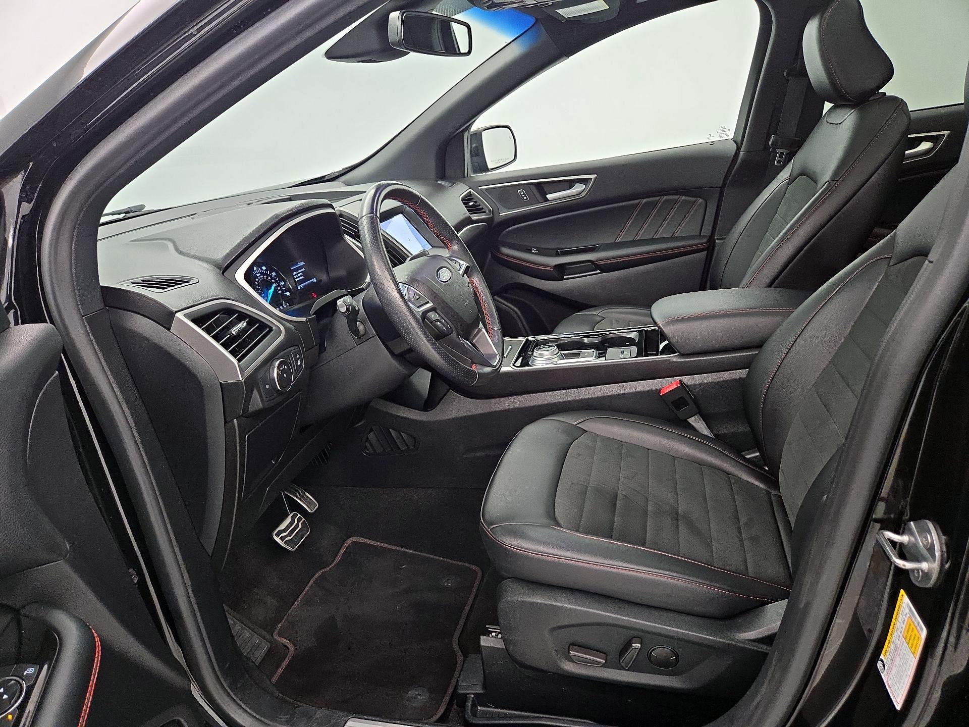 Thumbnail: 2020 Ford Edge - 11