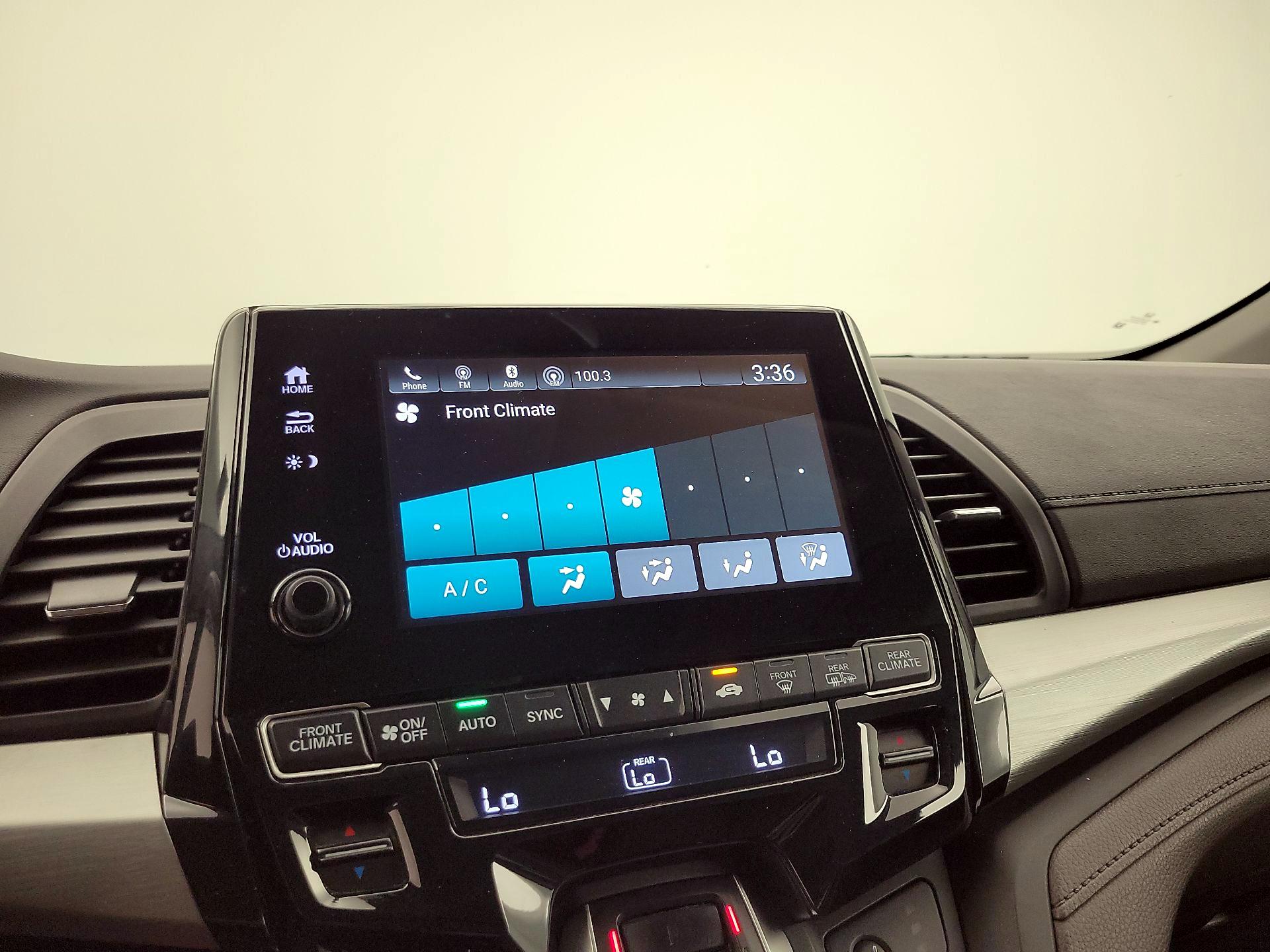 Thumbnail: 2018 Honda Odyssey - 16