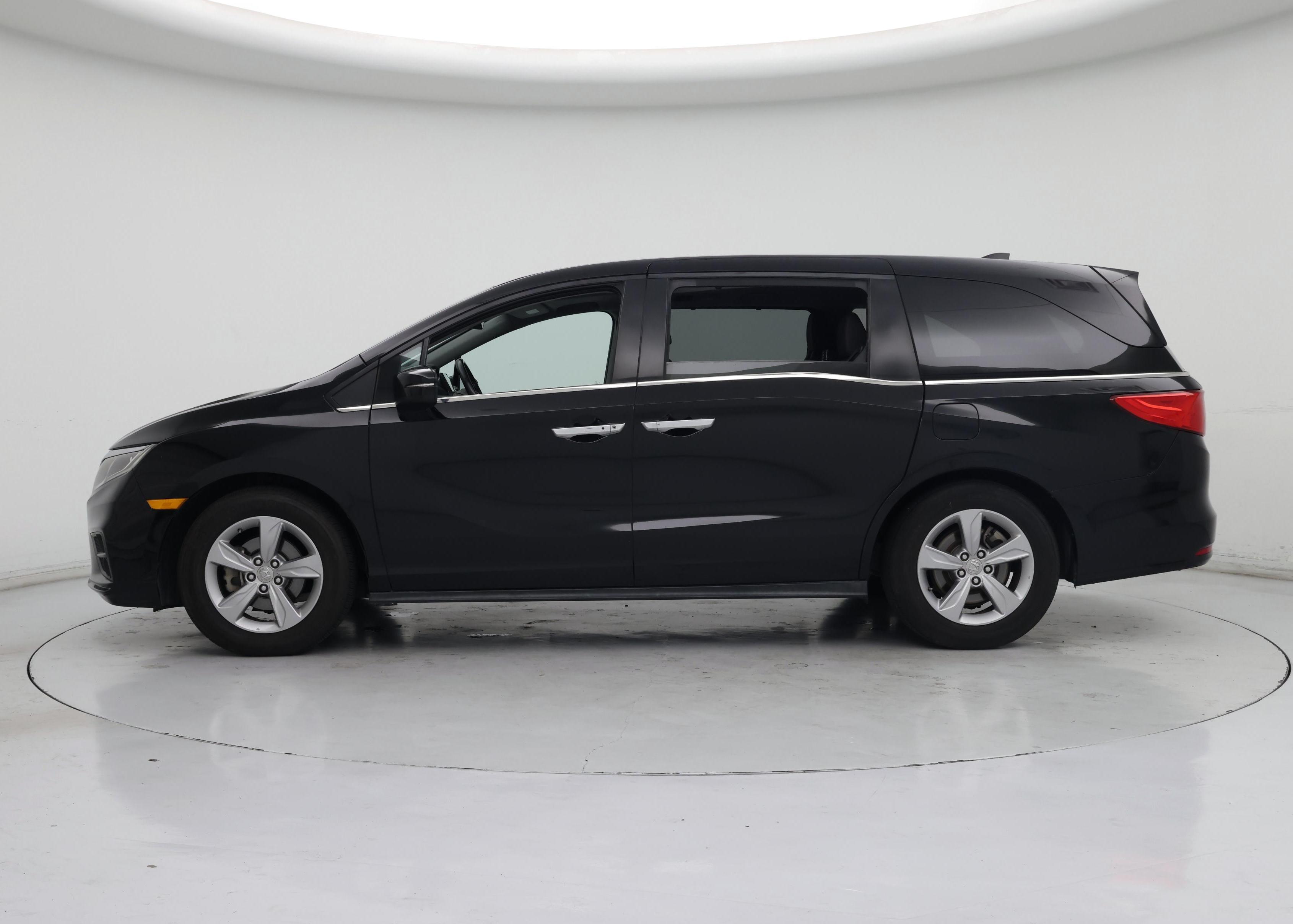 Thumbnail: 2018 Honda Odyssey - 3