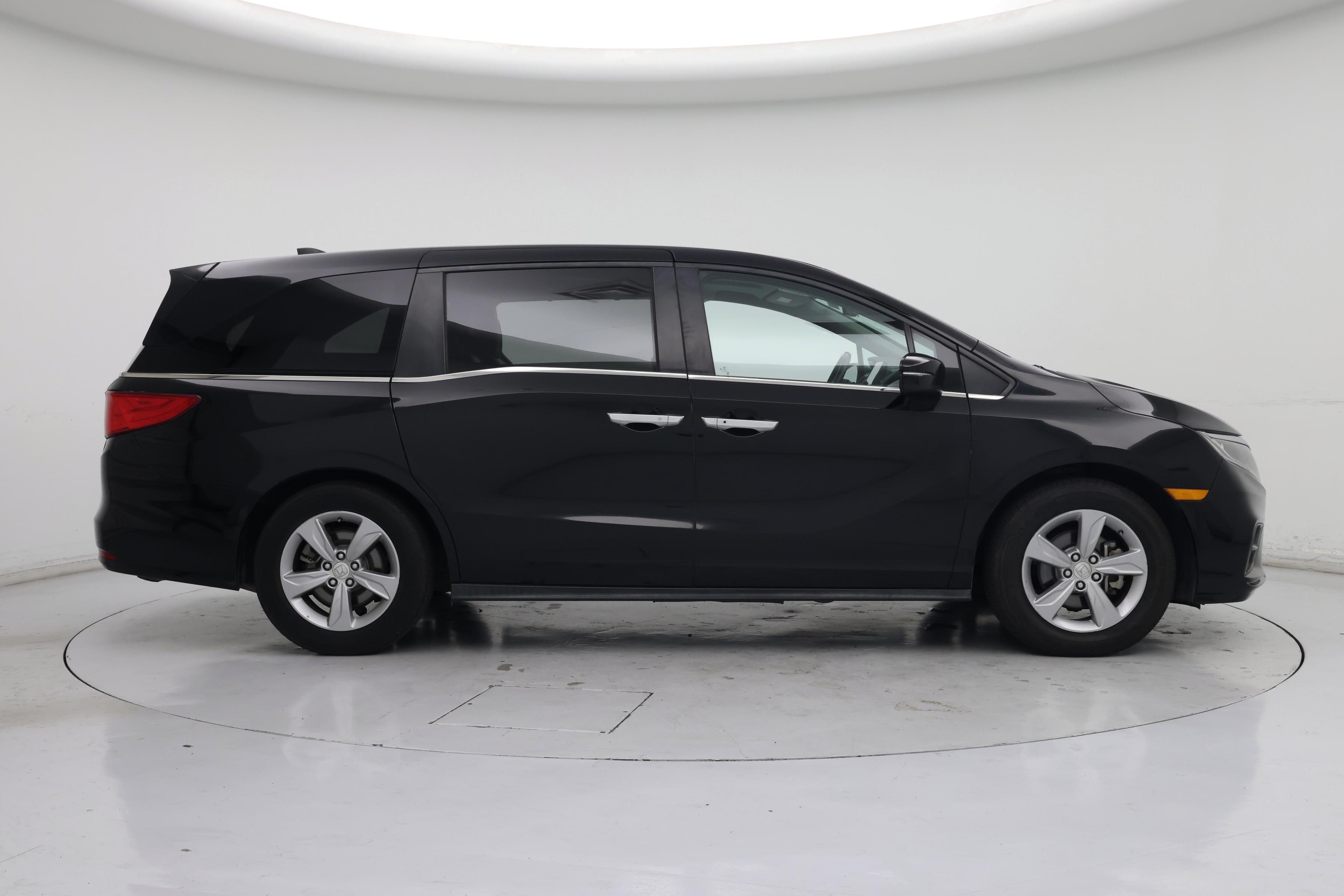 Thumbnail: 2018 Honda Odyssey - 7