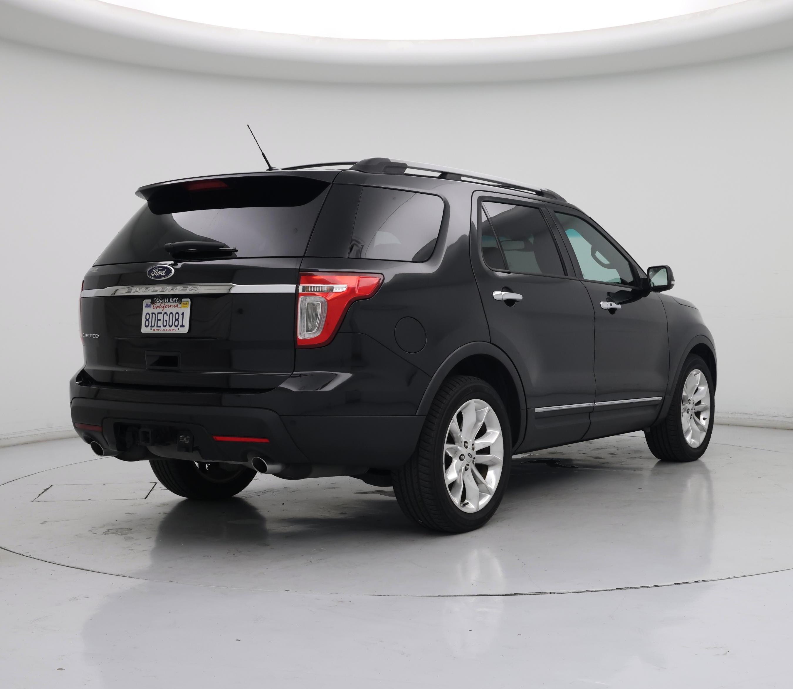 Thumbnail: 2015 Ford Explorer - 8