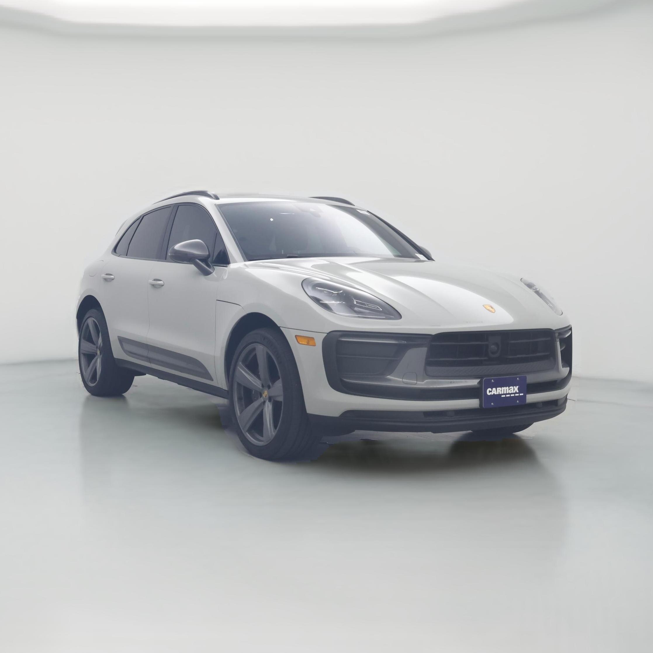 Thumbnail: 2023 Porsche Macan - 1