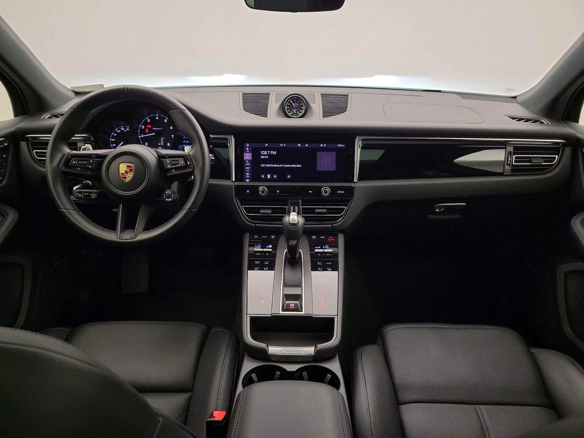 Thumbnail: 2023 Porsche Macan - 9