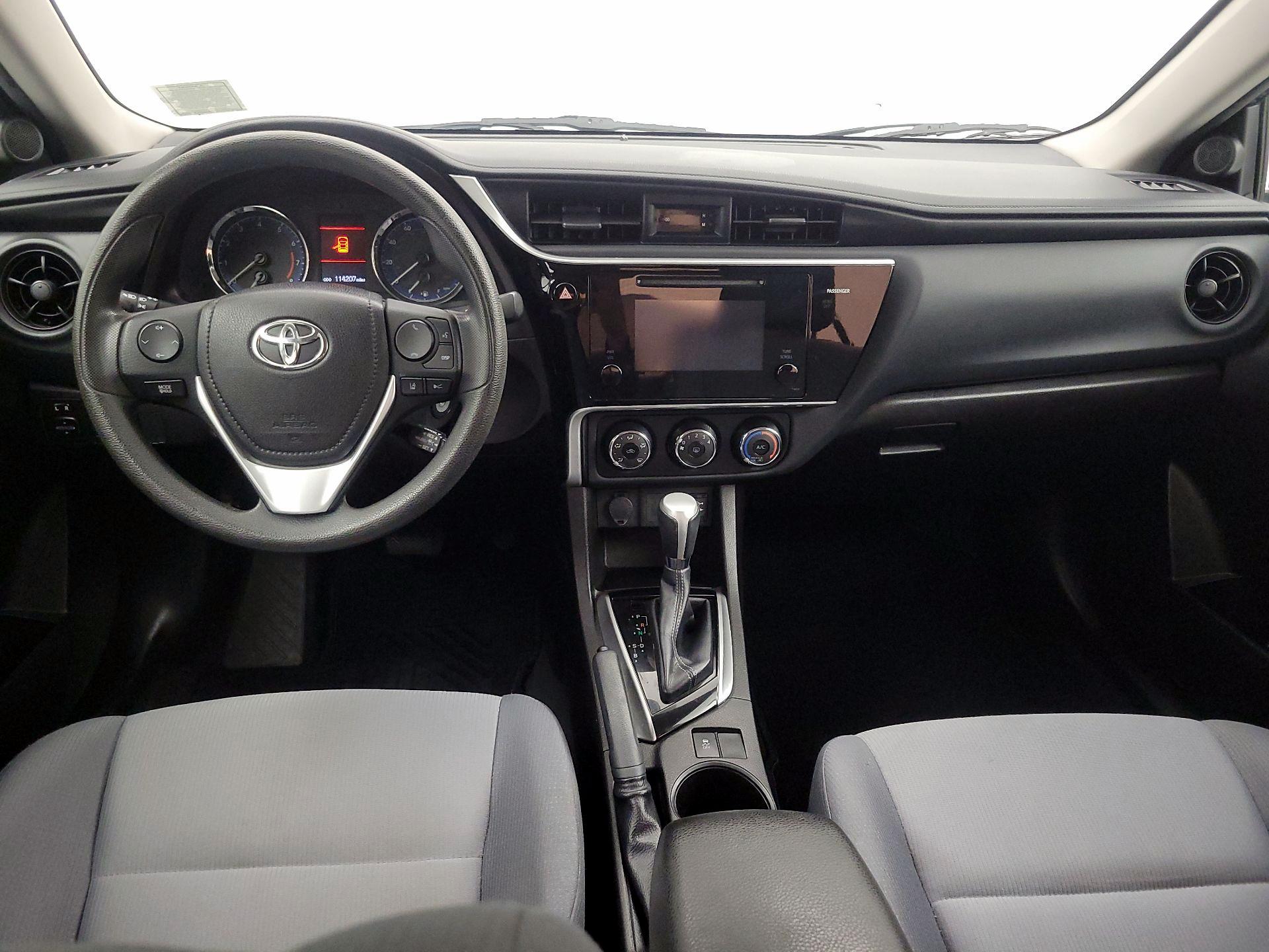 Thumbnail: 2017 Toyota Corolla - 9