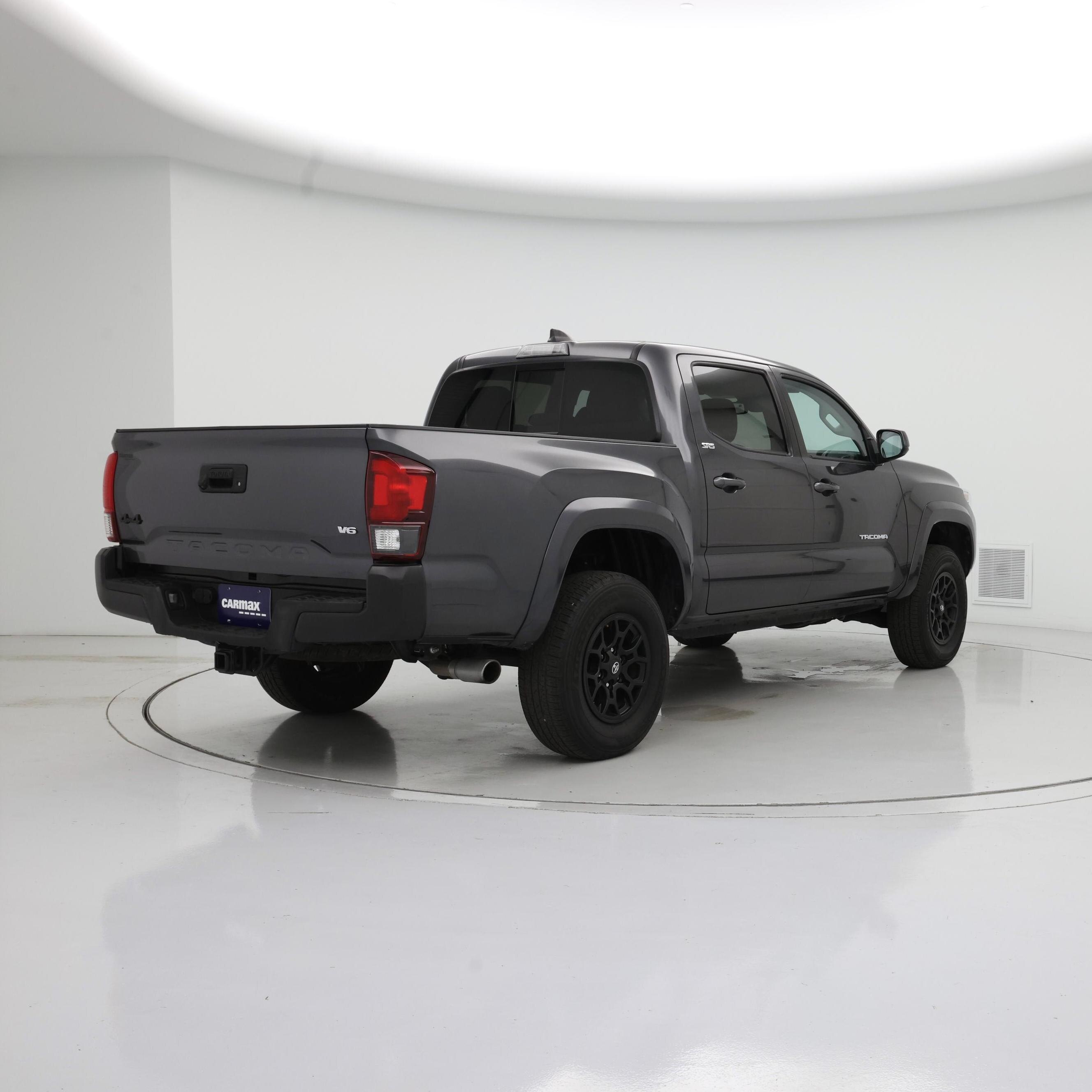 Thumbnail: 2022 Toyota Tacoma - 8