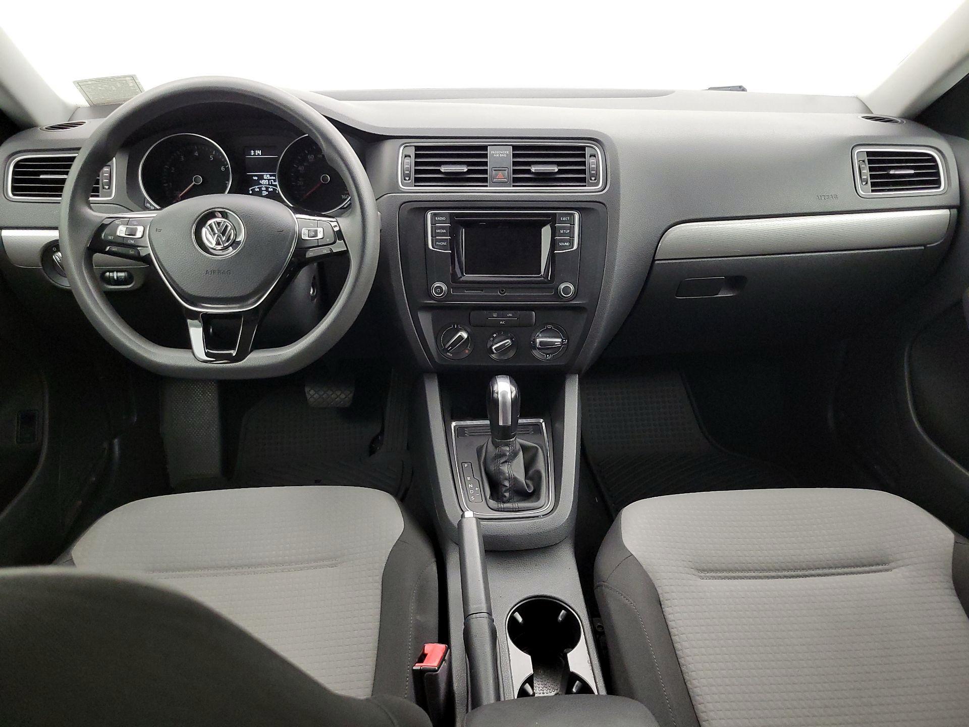 Thumbnail: 2018 Volkswagen Jetta - 9