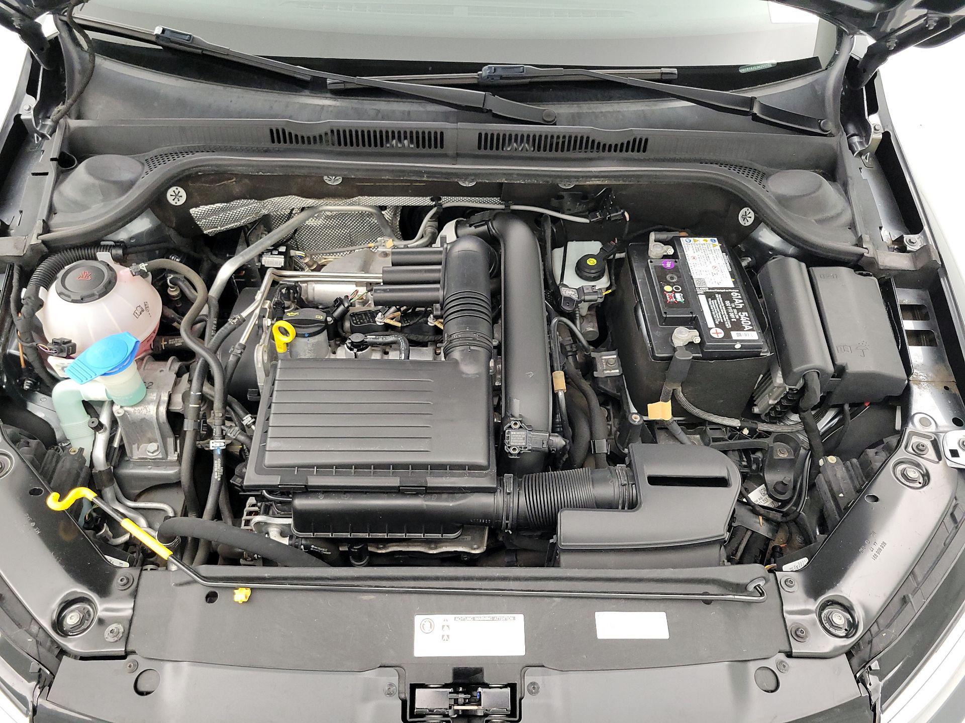 Thumbnail: 2018 Volkswagen Jetta - 20
