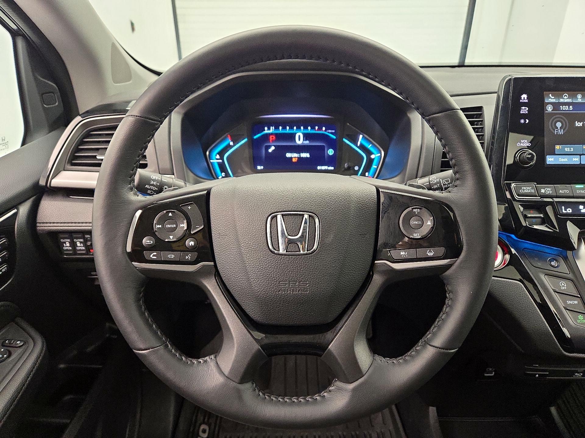 Thumbnail: 2023 Honda Odyssey - 10