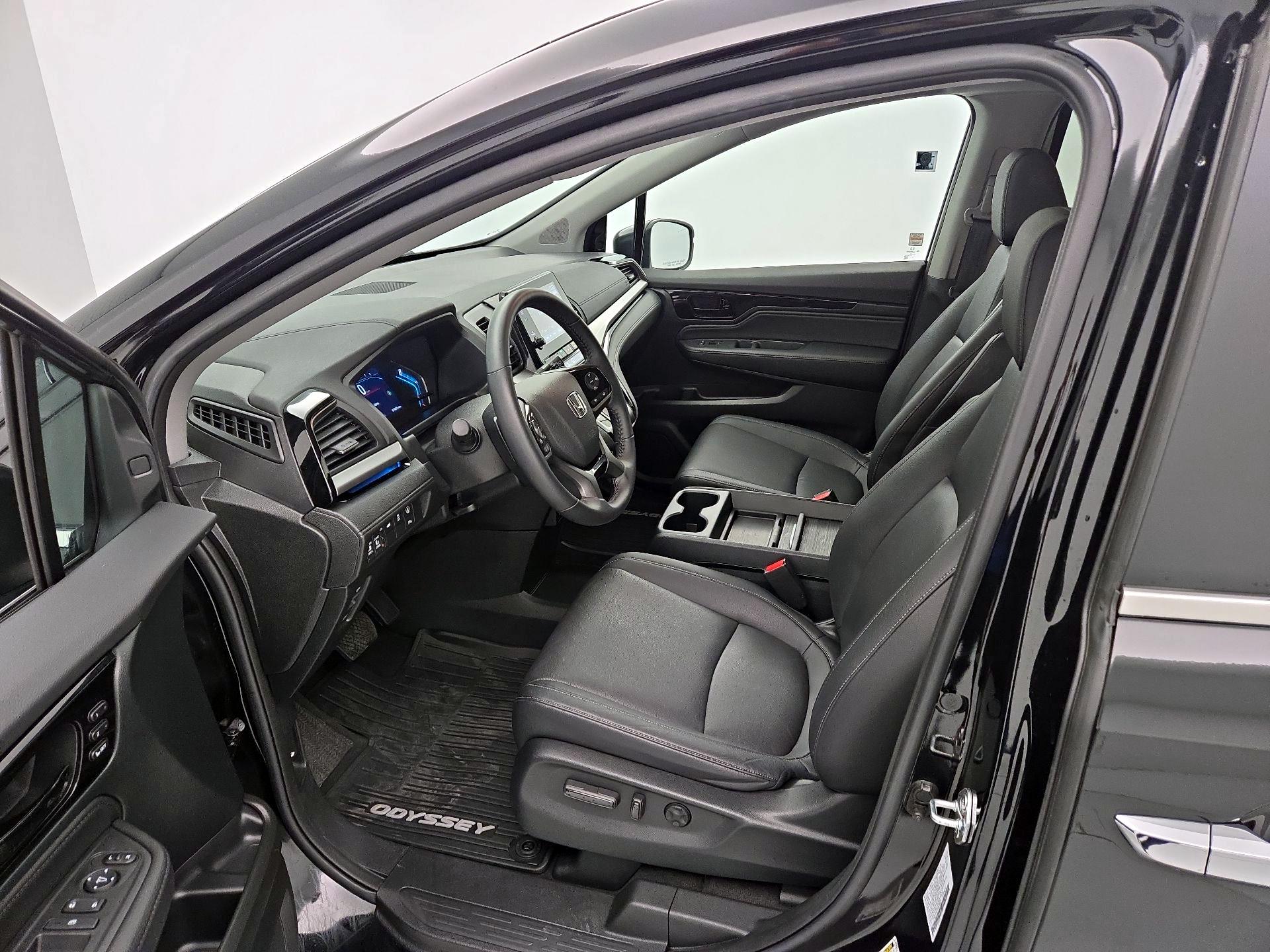Thumbnail: 2023 Honda Odyssey - 11