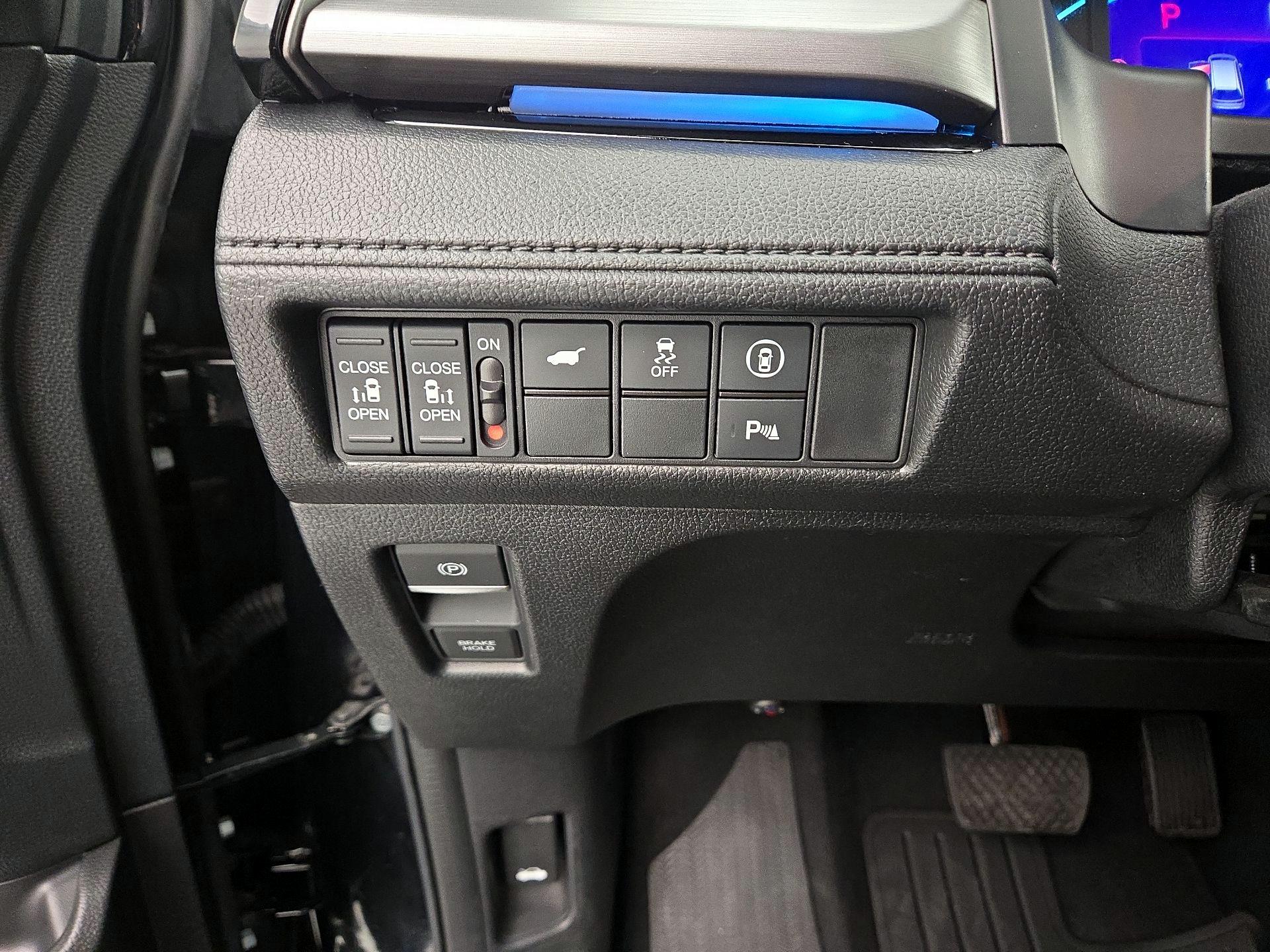 Thumbnail: 2023 Honda Odyssey - 13