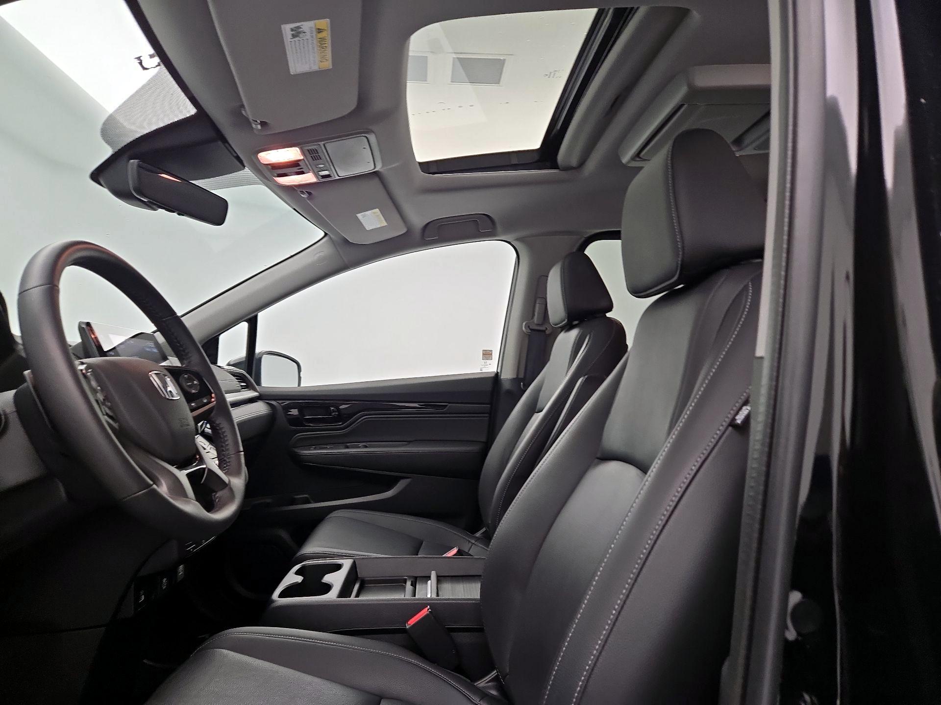 Thumbnail: 2023 Honda Odyssey - 19