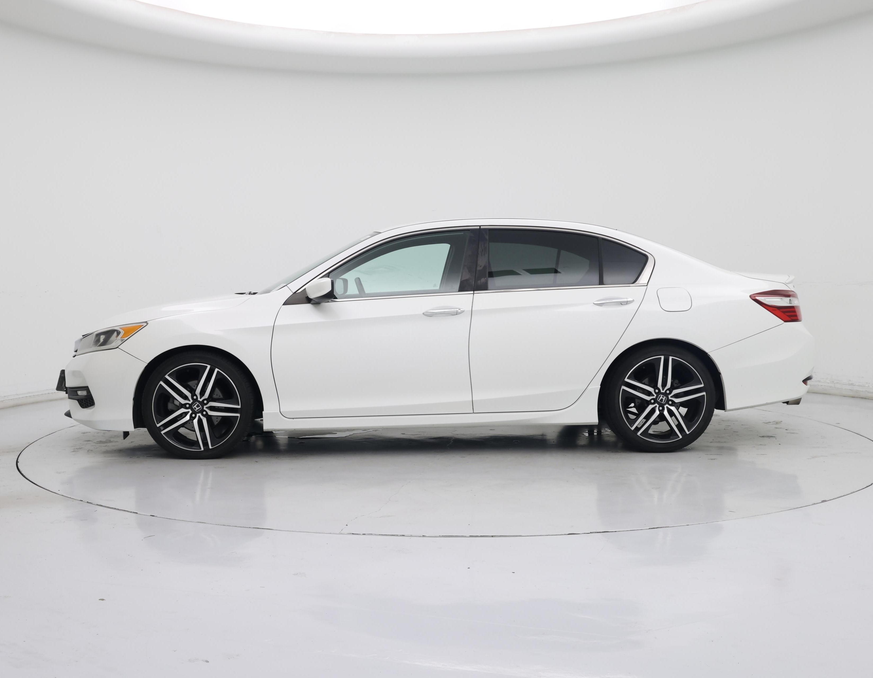 Thumbnail: 2017 Honda Accord - 3