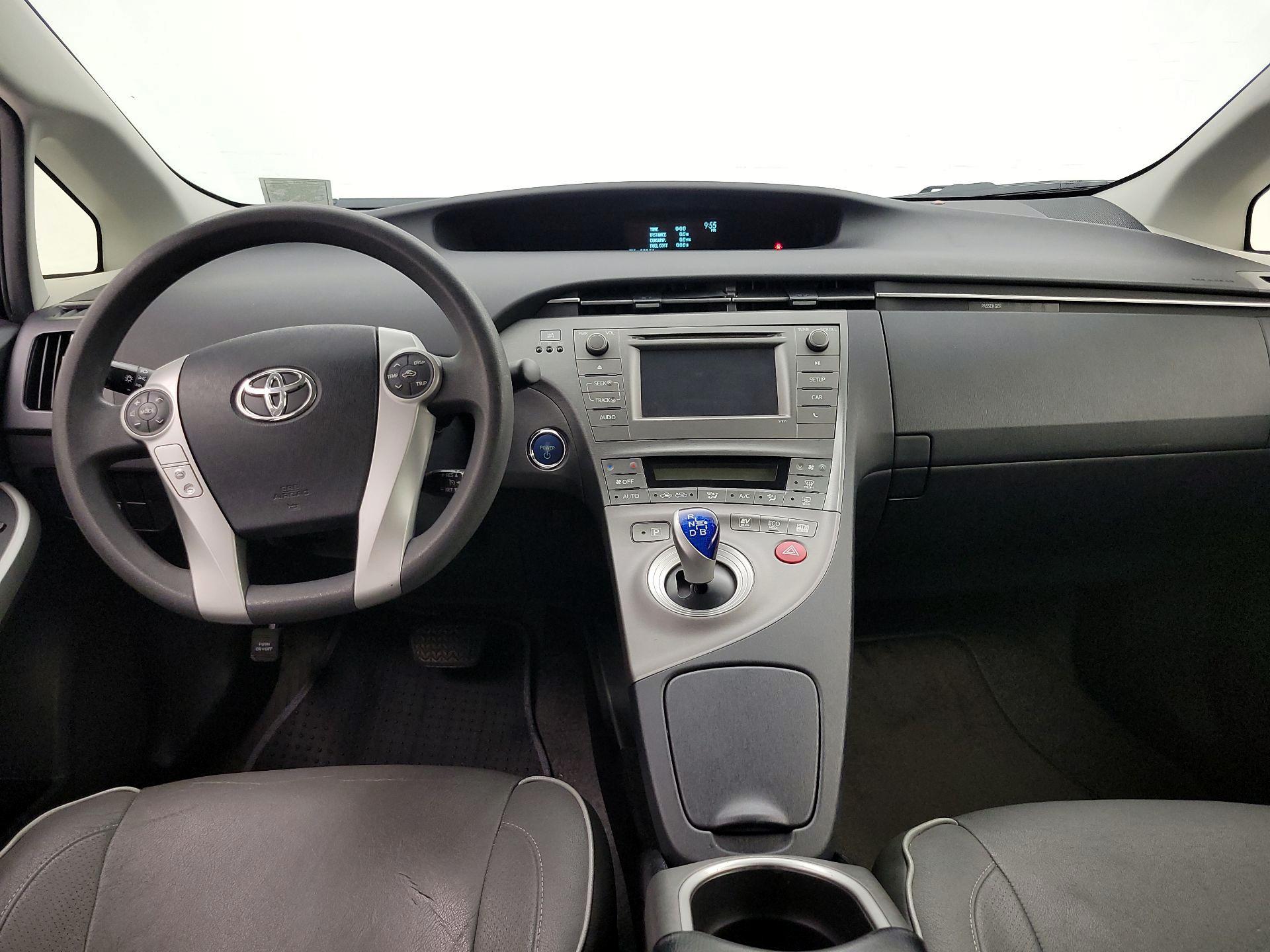 Thumbnail: 2014 Toyota Prius - 9