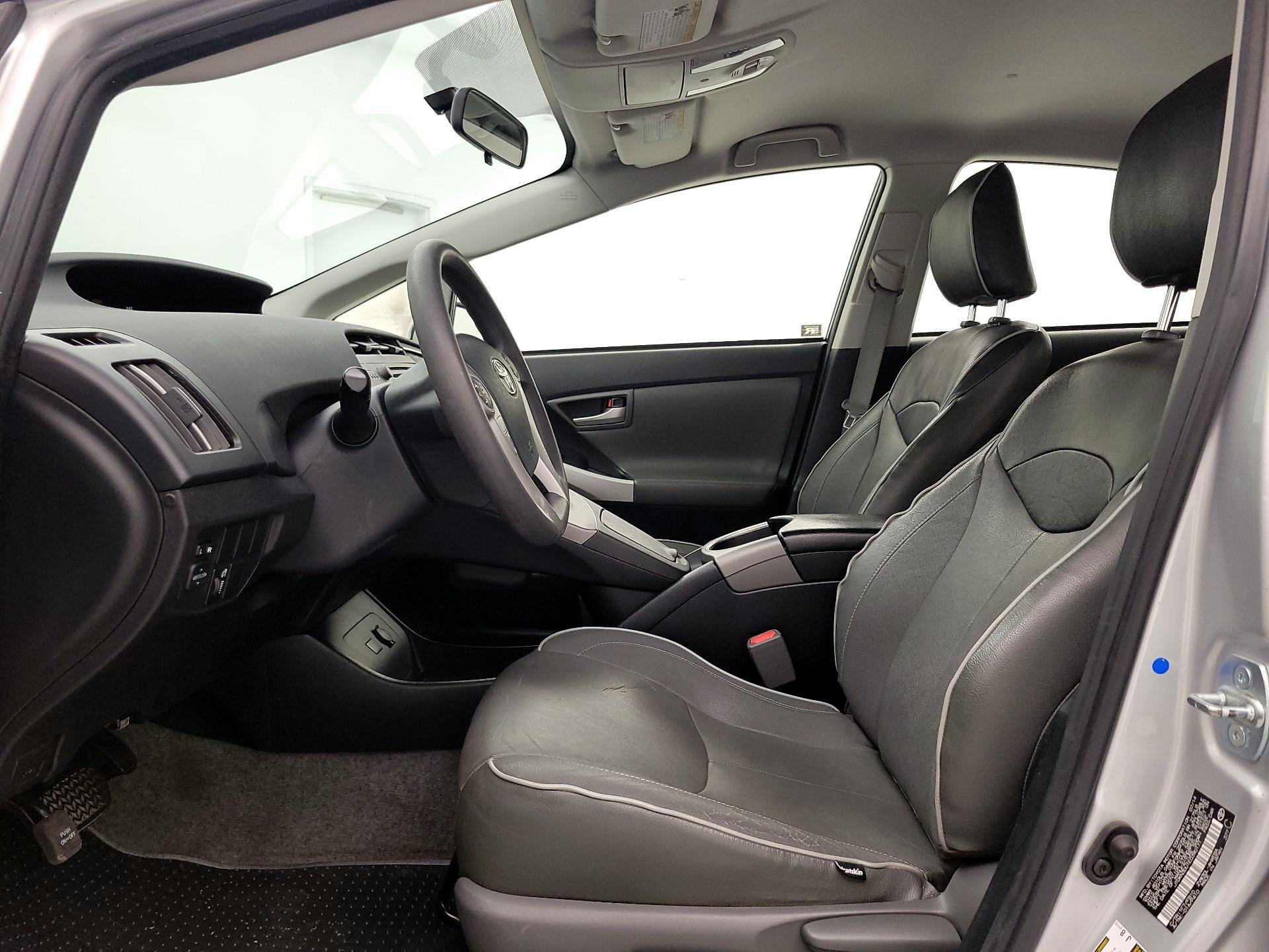Thumbnail: 2014 Toyota Prius - 11