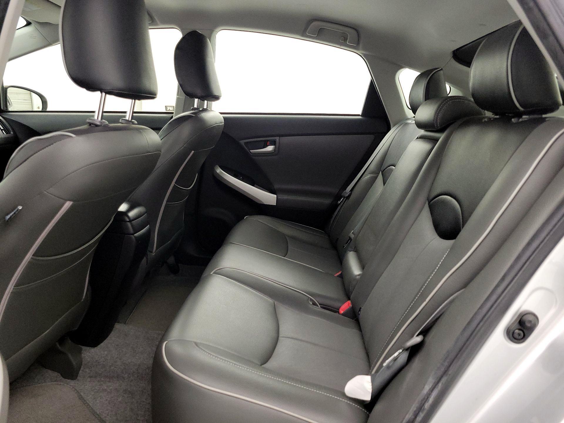 Thumbnail: 2014 Toyota Prius - 18