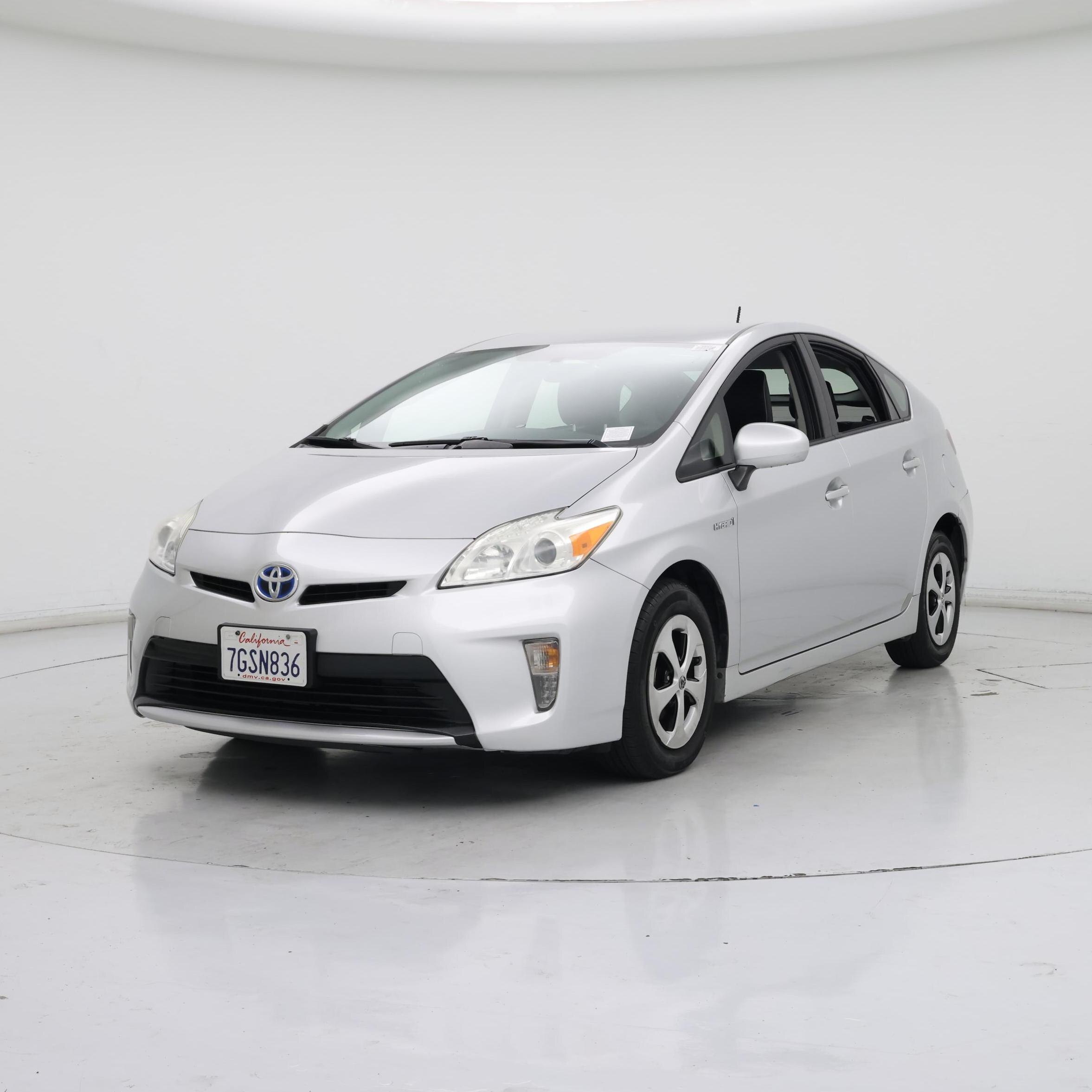 Thumbnail: 2014 Toyota Prius - 4