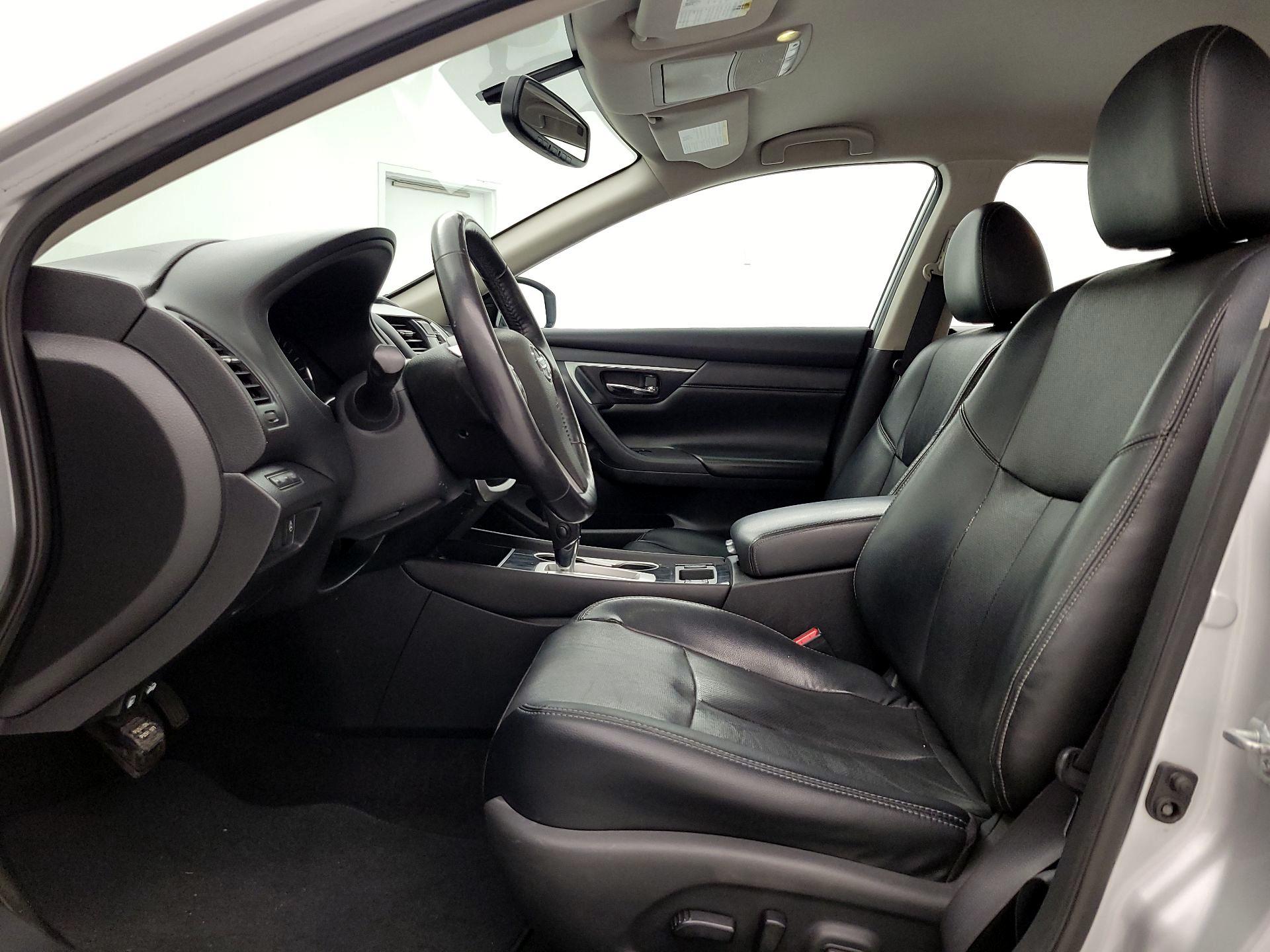 Thumbnail: 2018 Nissan Altima - 11