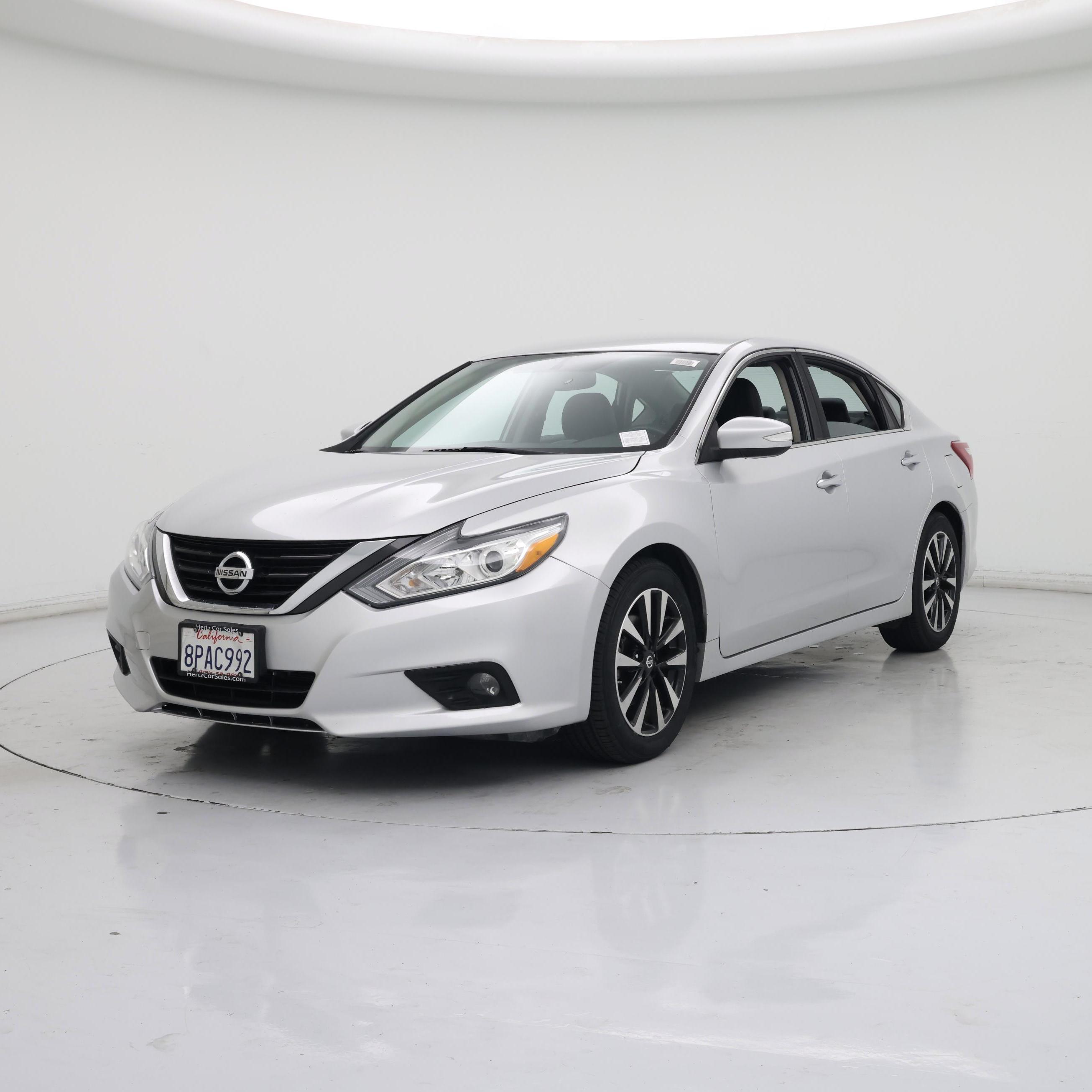 Thumbnail: 2018 Nissan Altima - 4